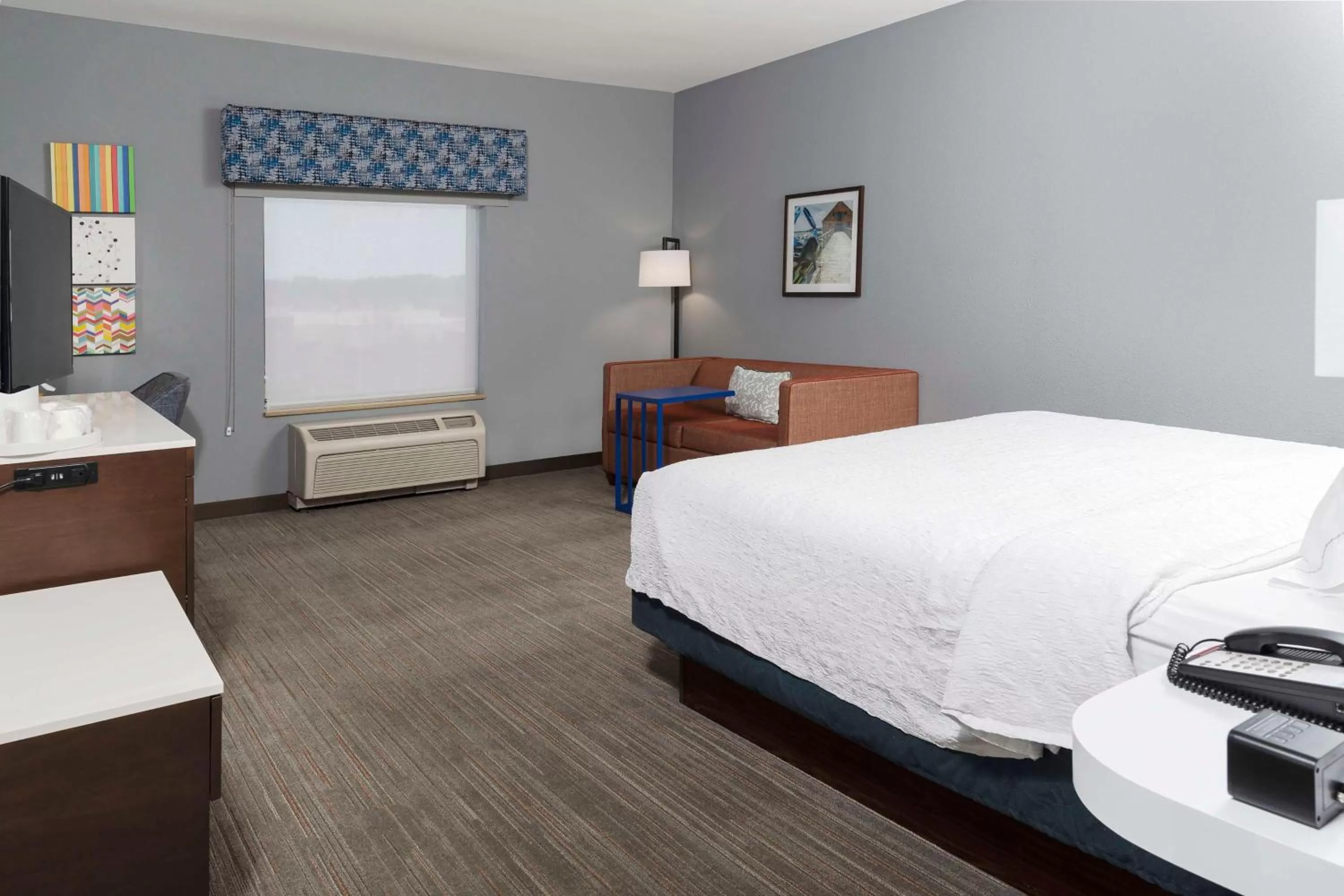 Bedroom, Bed in Hampton Inn Greenville