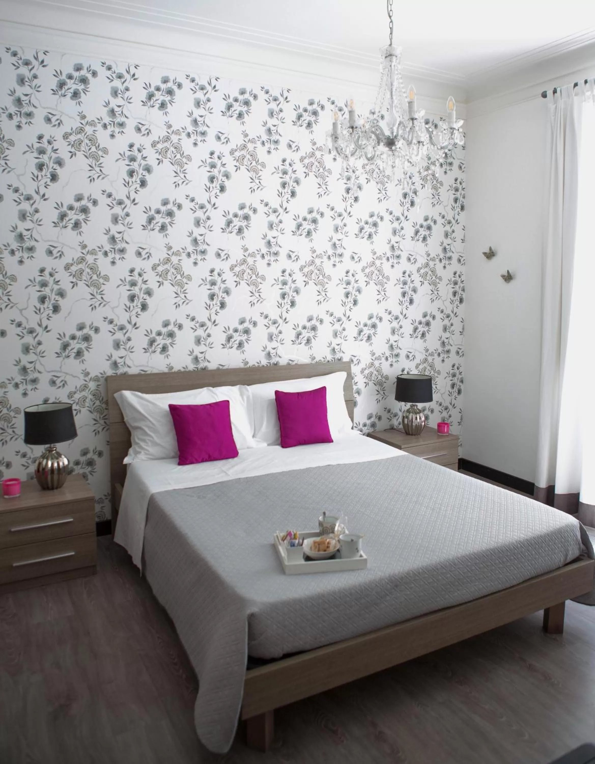 Bed in Nobilcasa Suites