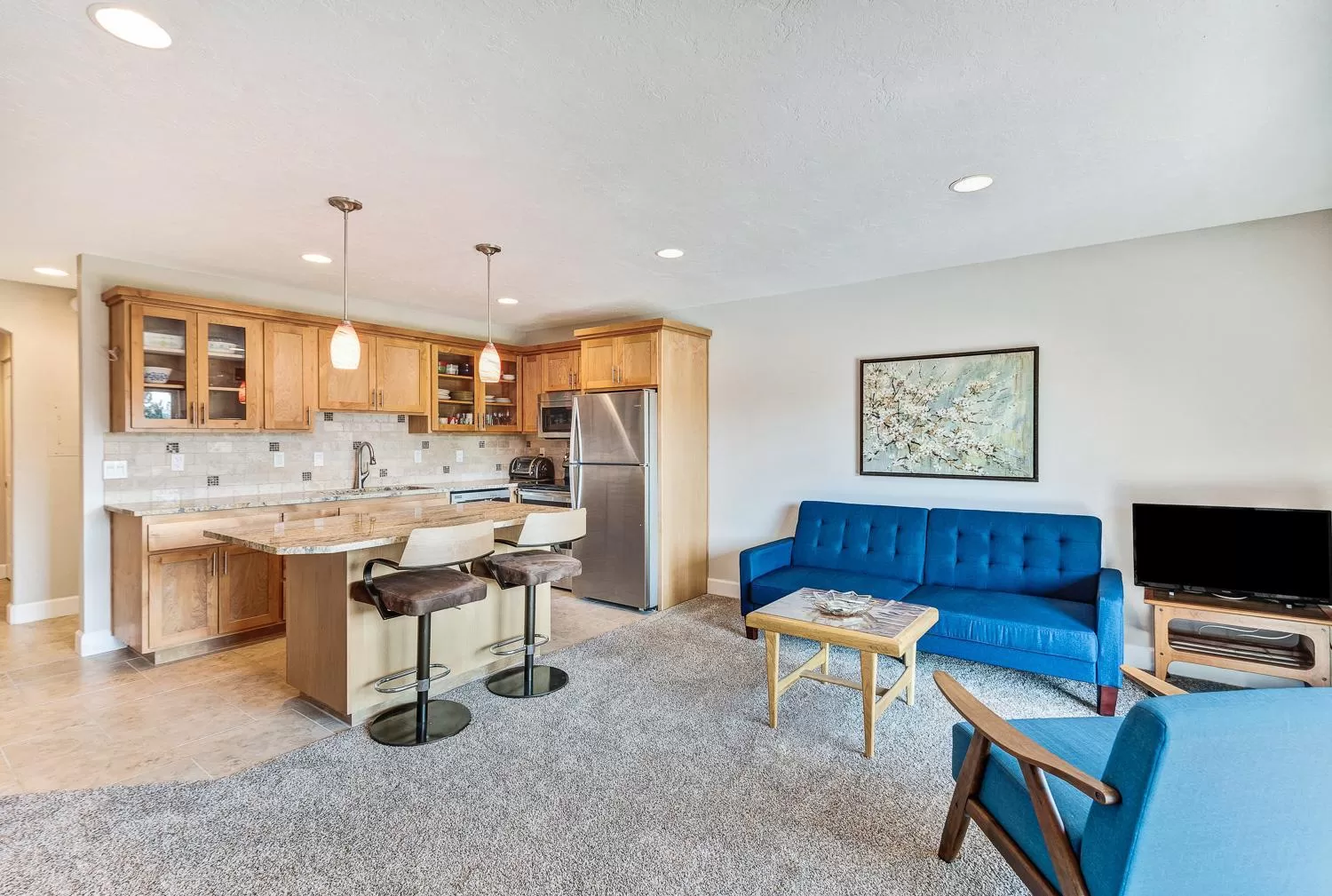 Living room, Seating Area in Bend Riverside Condos