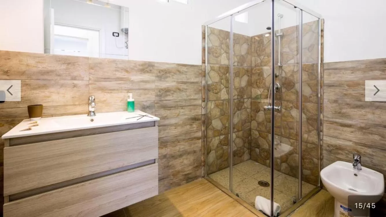 Bathroom in Paraiso villas