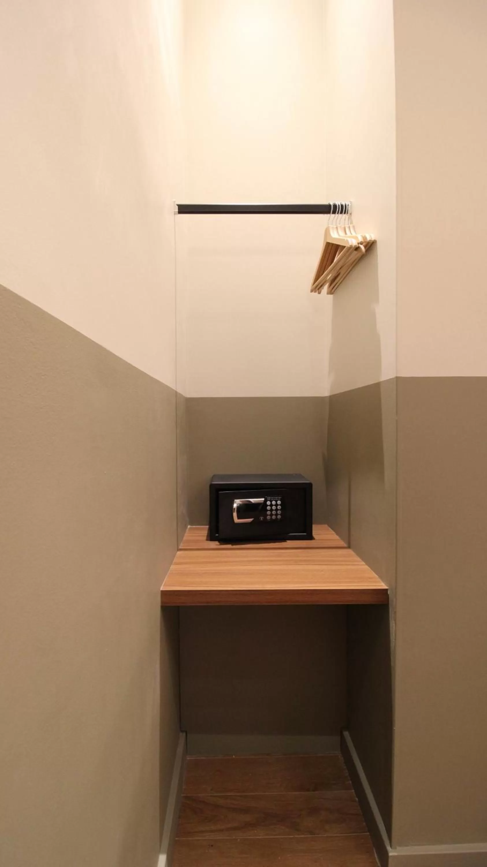 Communal lounge/ TV room in MiHotel Sala