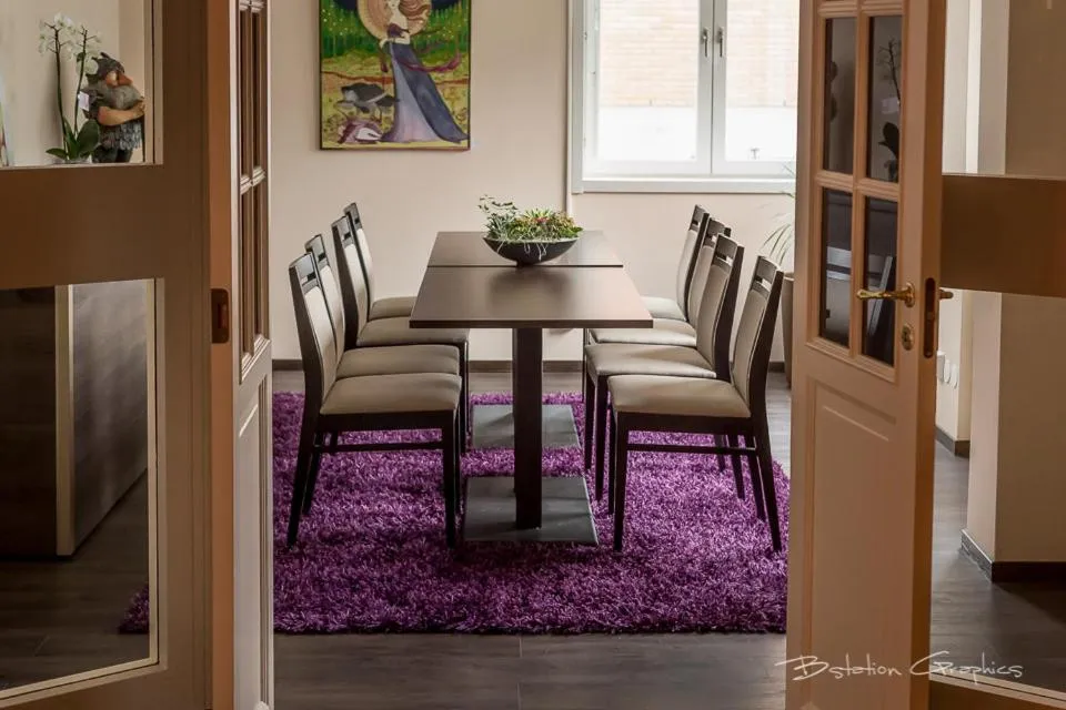 Restaurant/places to eat in Hotell Valhall