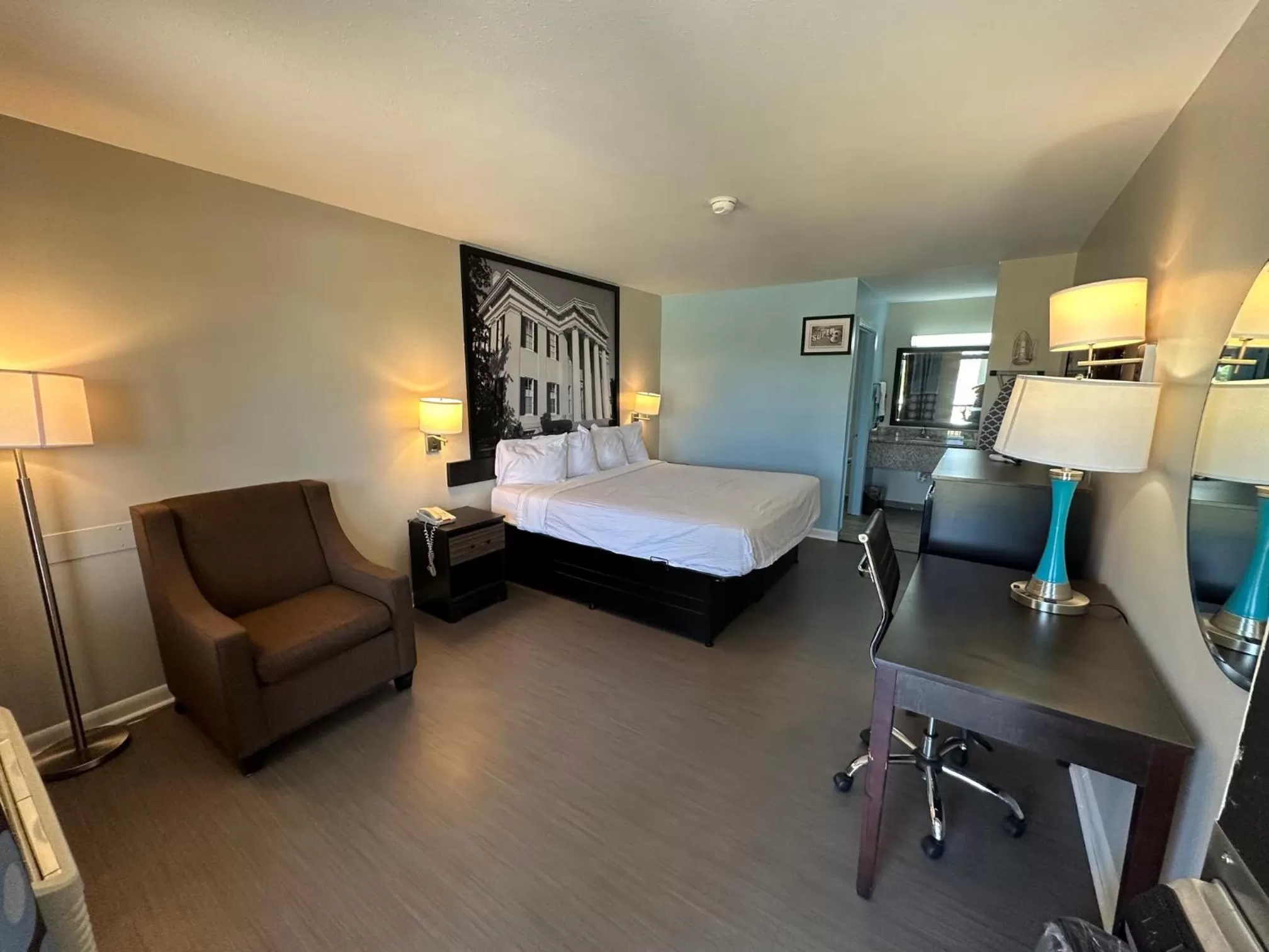 Bed in Super 8 by Wyndham Ocean Springs Biloxi