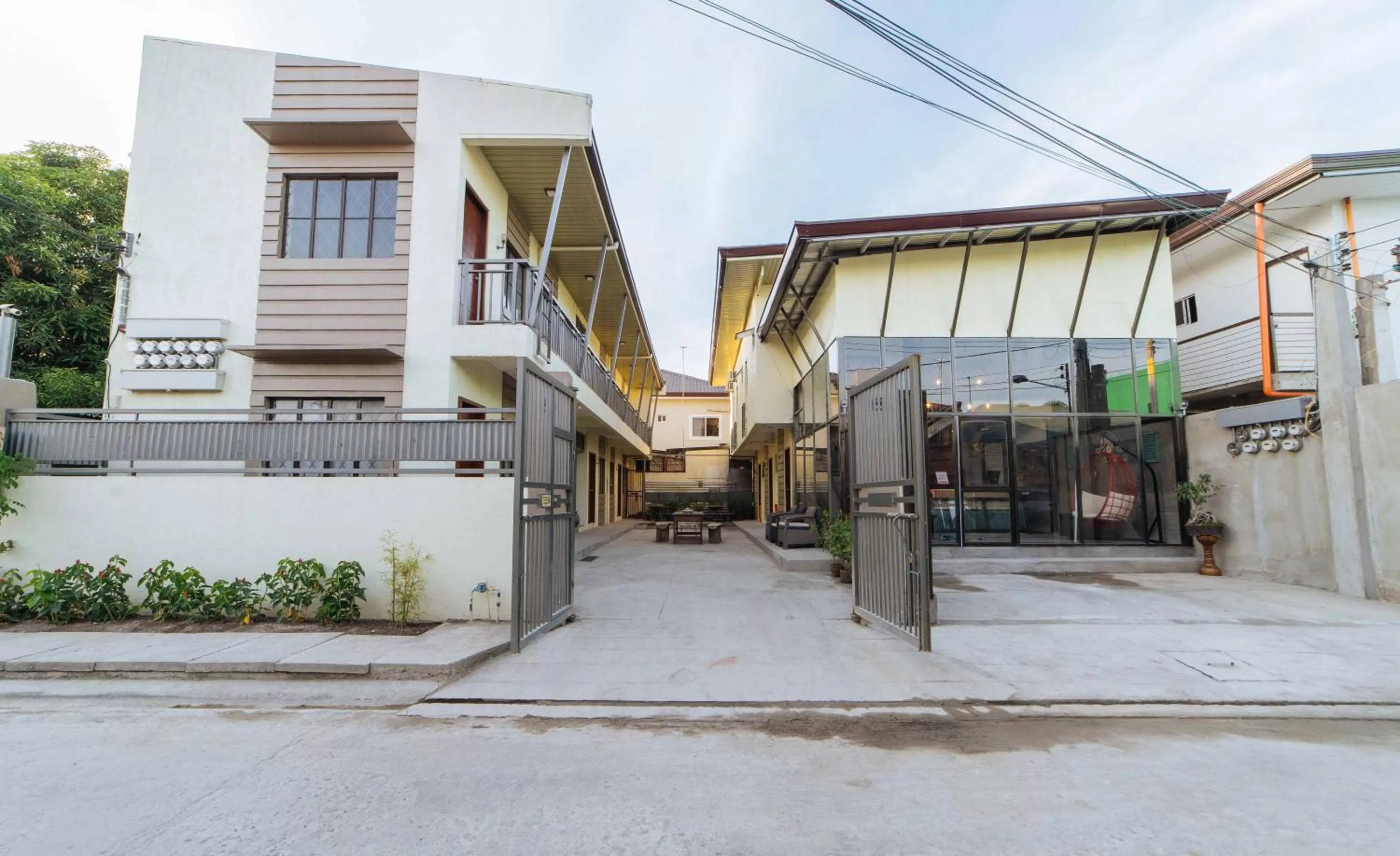 Property building in RedDoorz Plus @ Casa Lucia Sindalan San Fernando City Pampanga