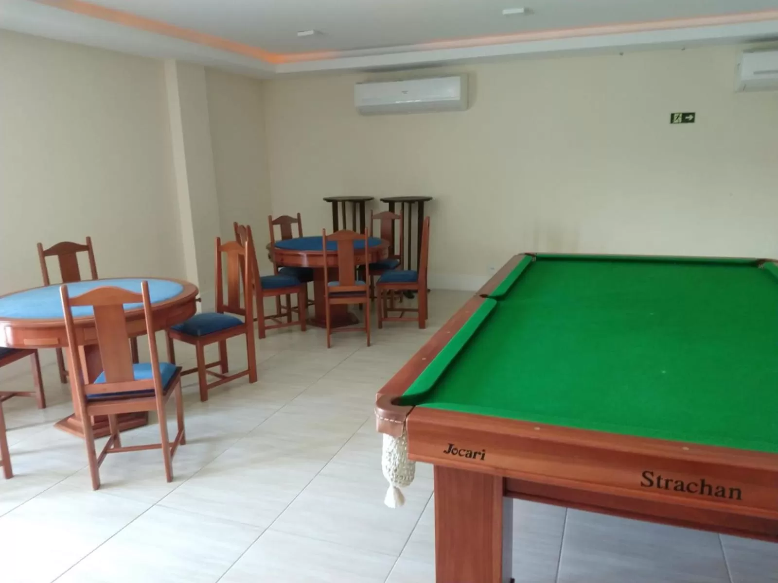 Game Room in Apartamento no Golden Lake - pé na areia, agua de côco e cervejinha