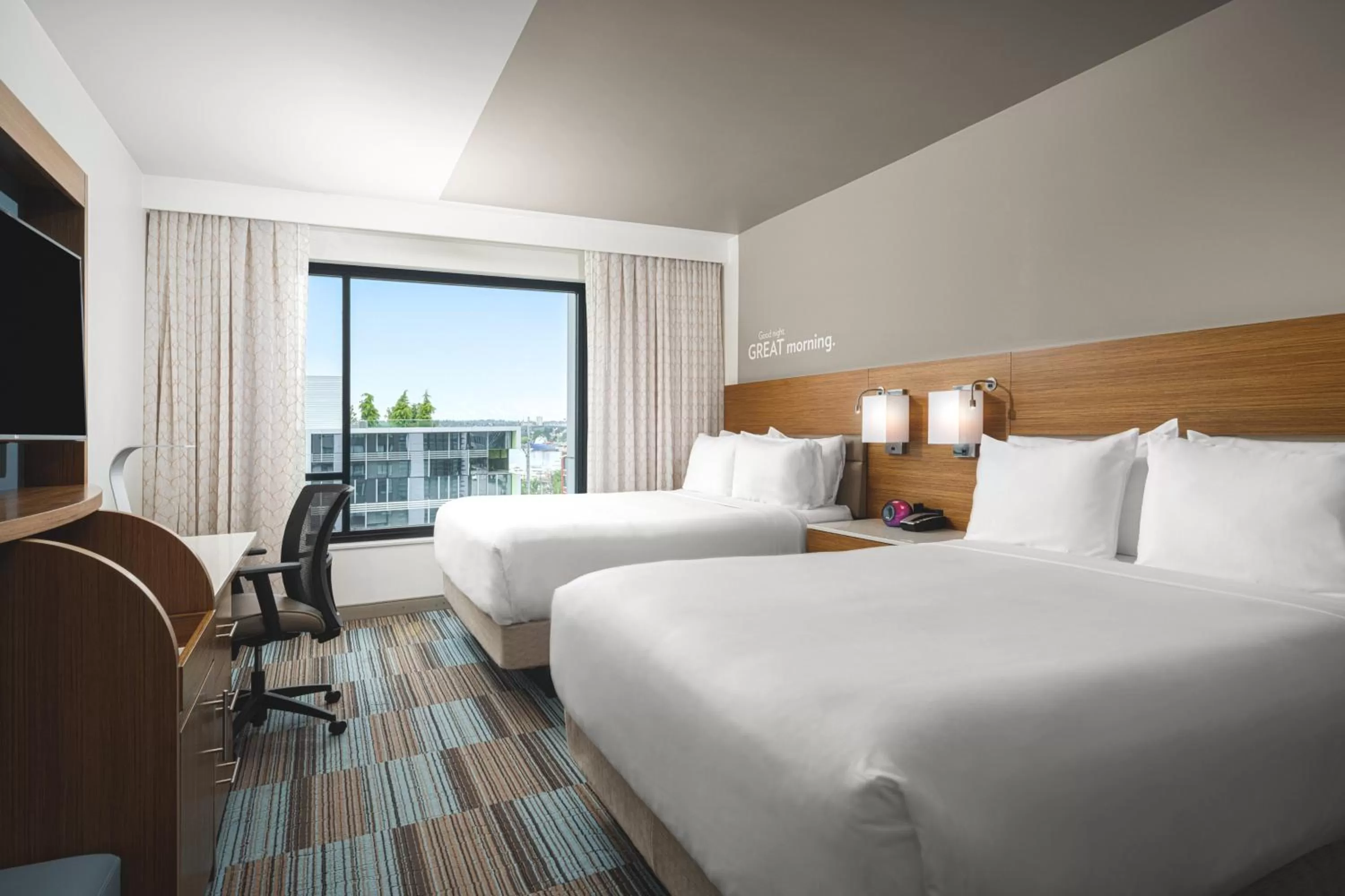 Photo of the whole room, Bed in EVEN Hotel Seattle Downtown - Lake Union by IHG