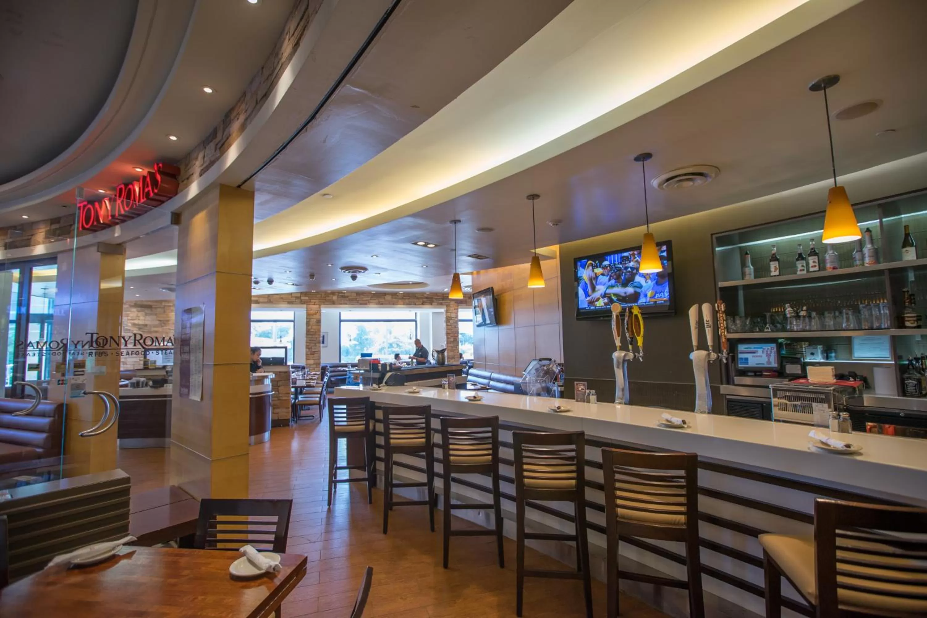 Restaurant/places to eat in Royal Orchid Hotel Guam