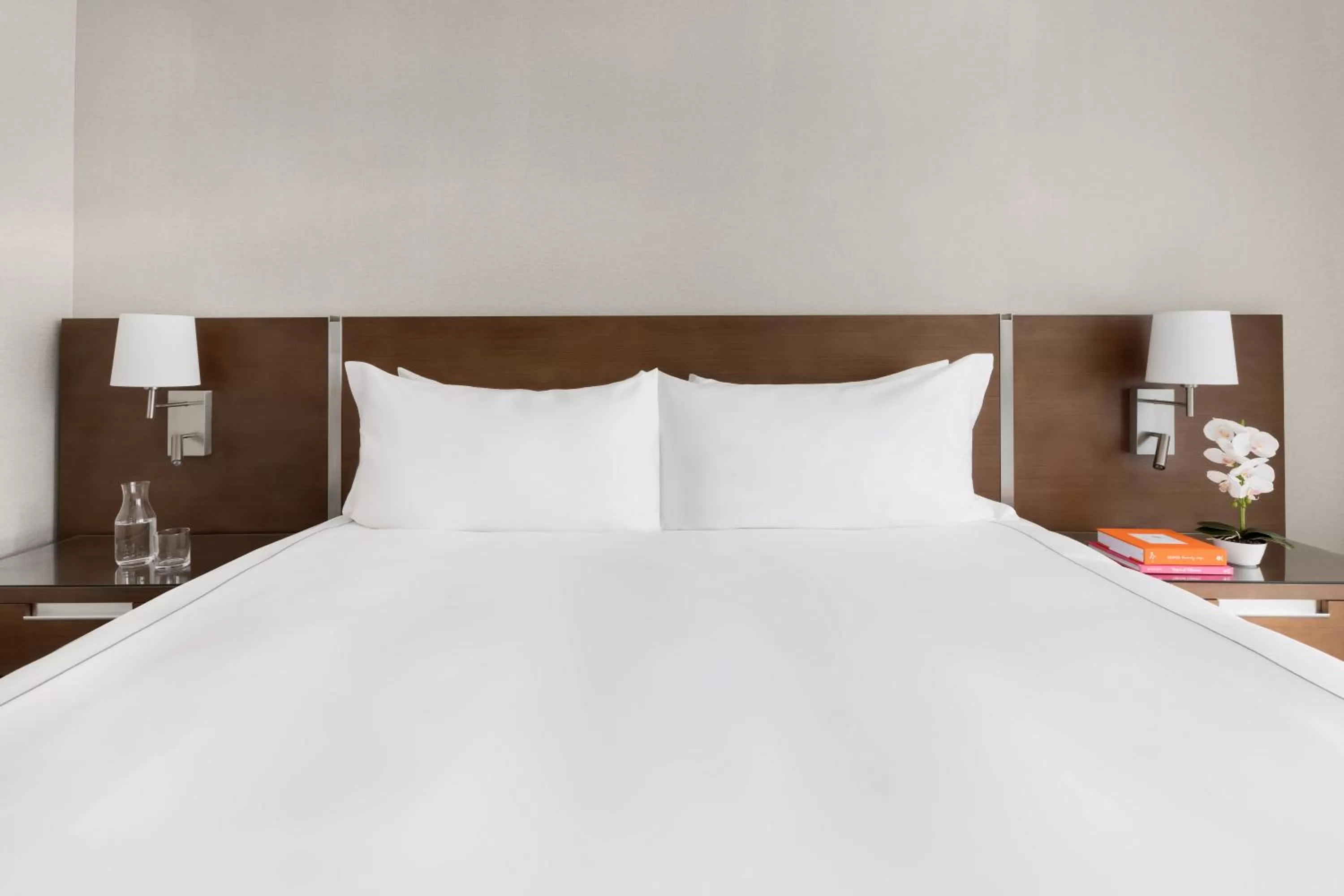 Bedroom, Bed in The Altair Bay Harbor Hotel