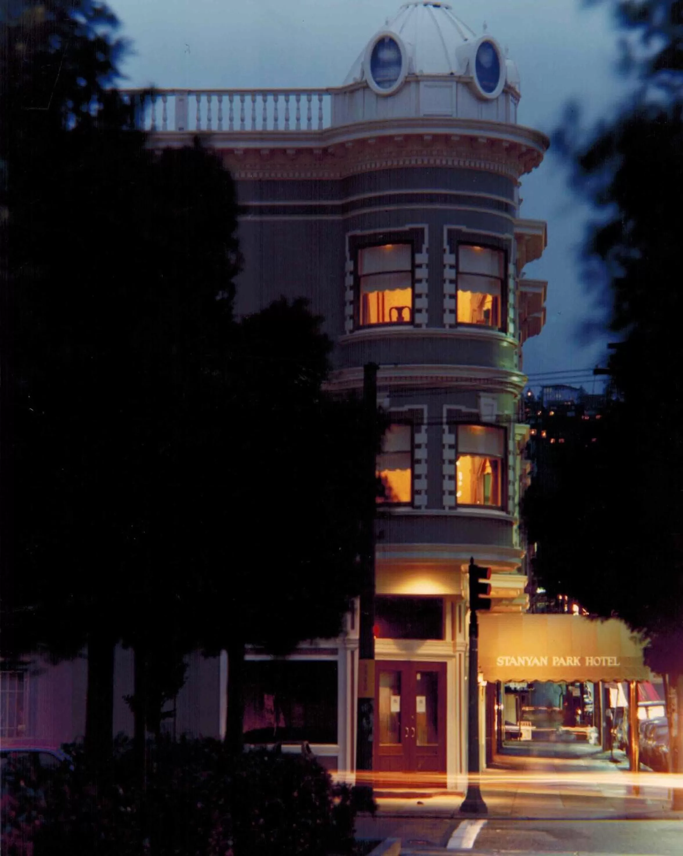 Property building in Stanyan Park Hotel