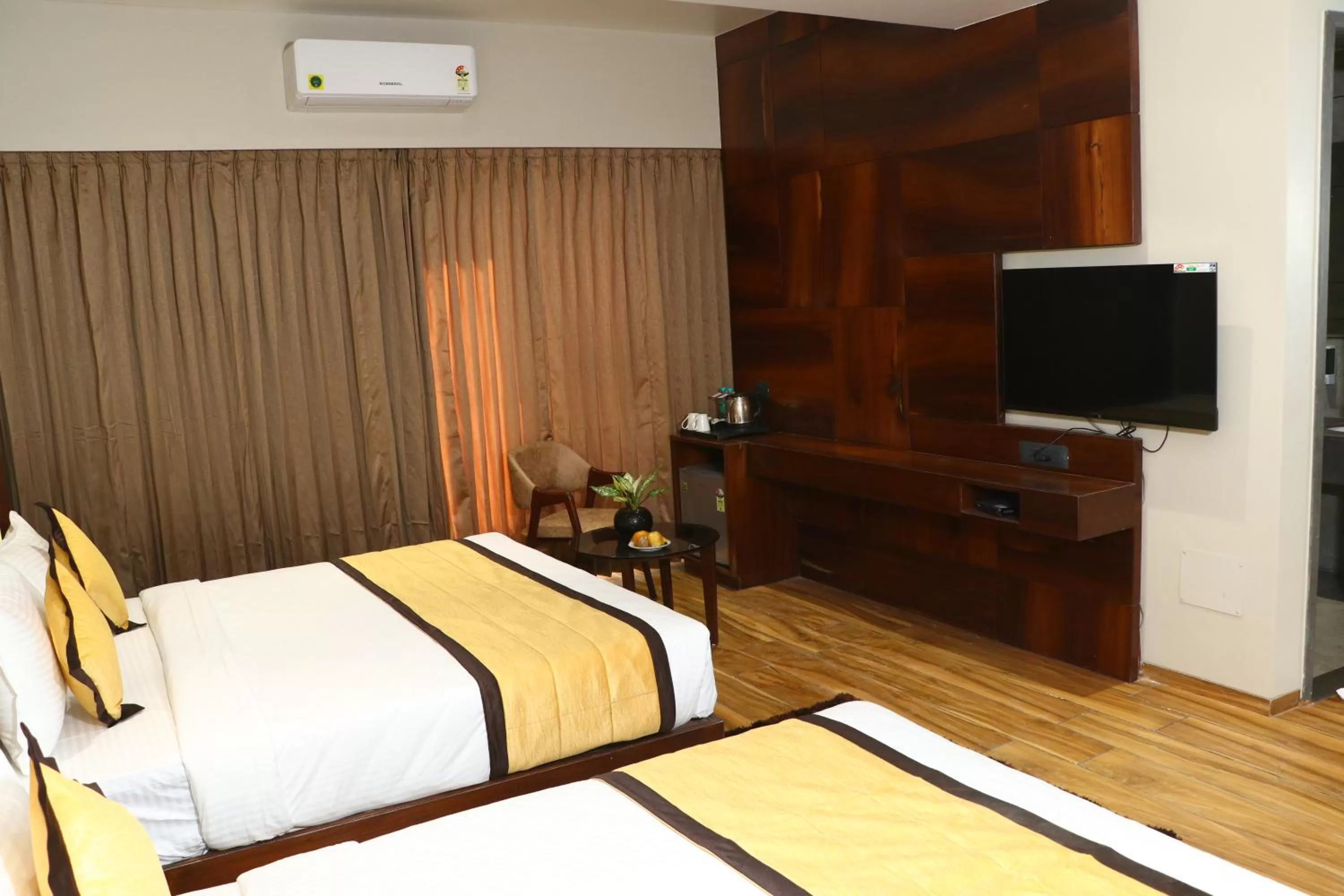 Photo of the whole room, Bed in Hotel Rudra Royals