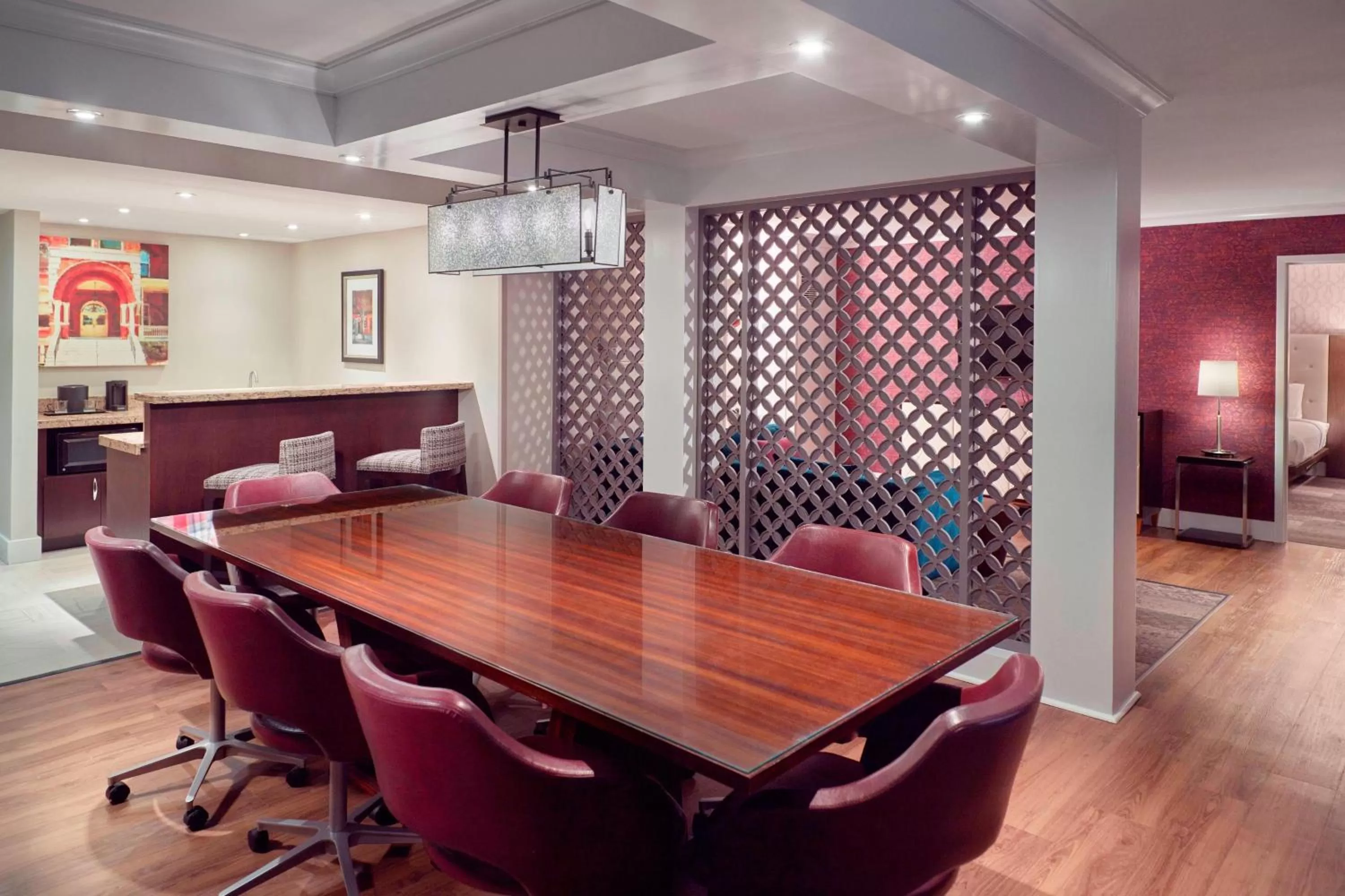 Photo of the whole room in Courtyard Atlanta Decatur Downtown/Emory