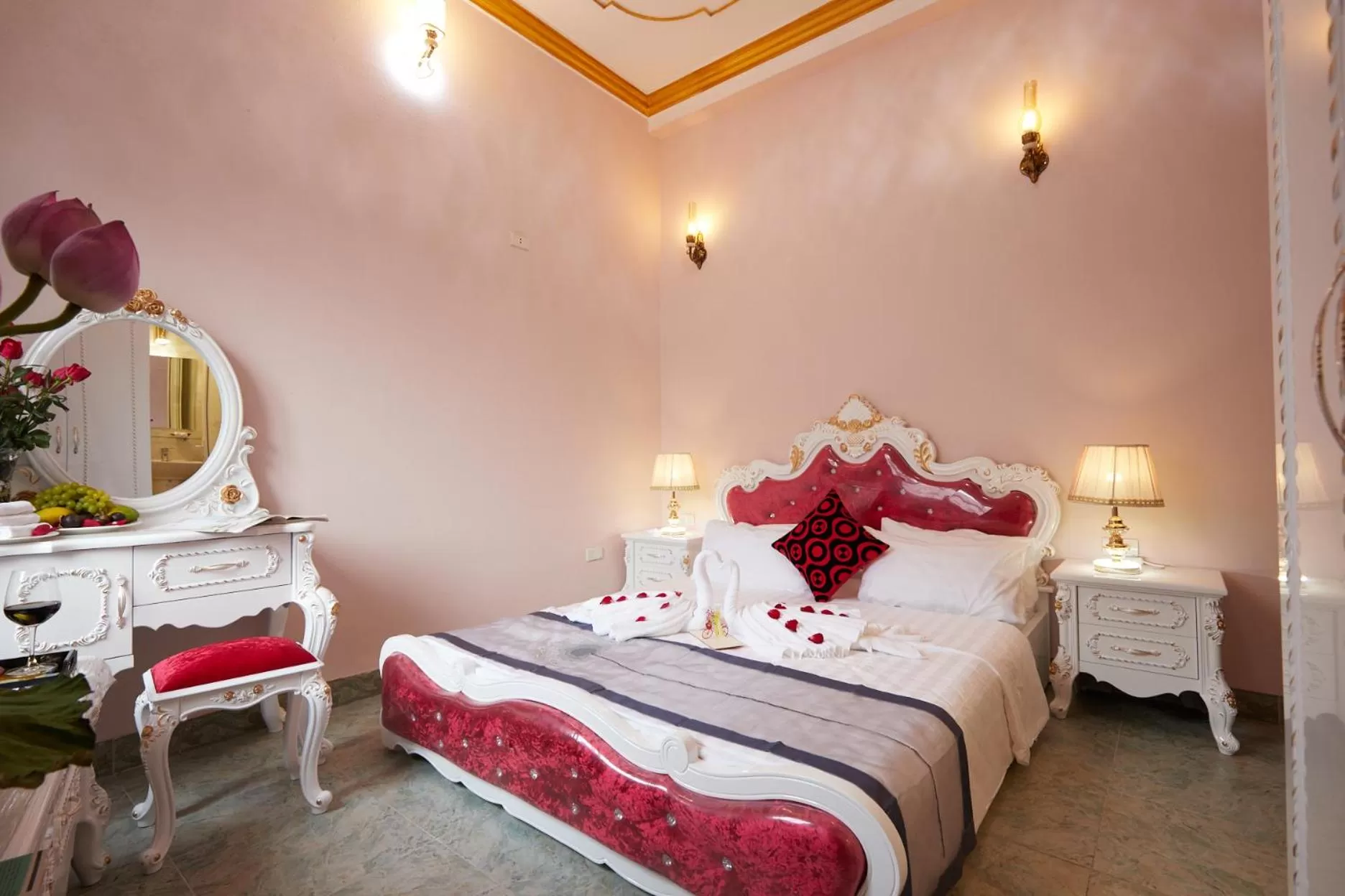 Living room, Bed in Lucky Budda Inn Villa