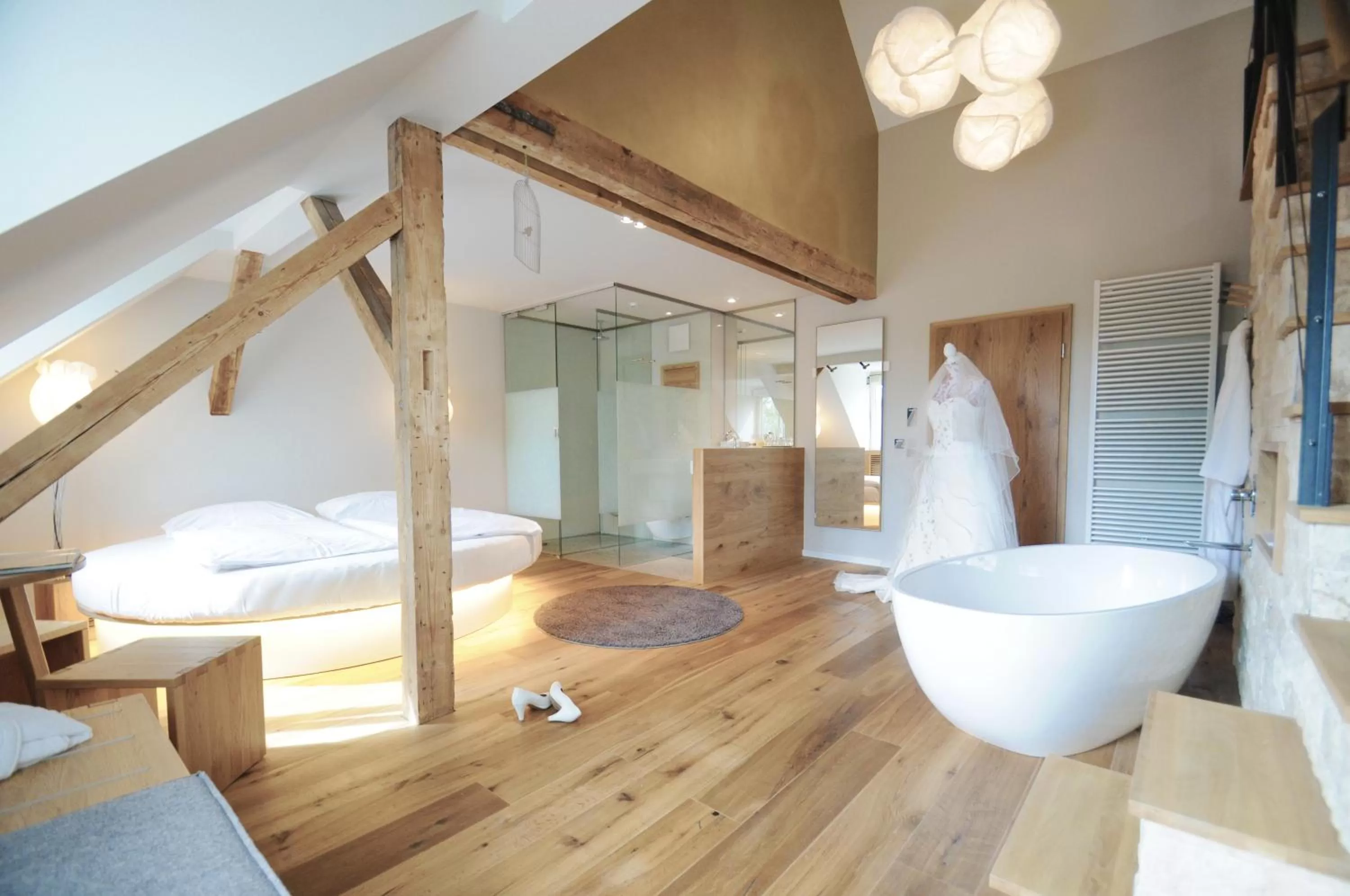 Bedroom, Bed in Hotel Waldvogel