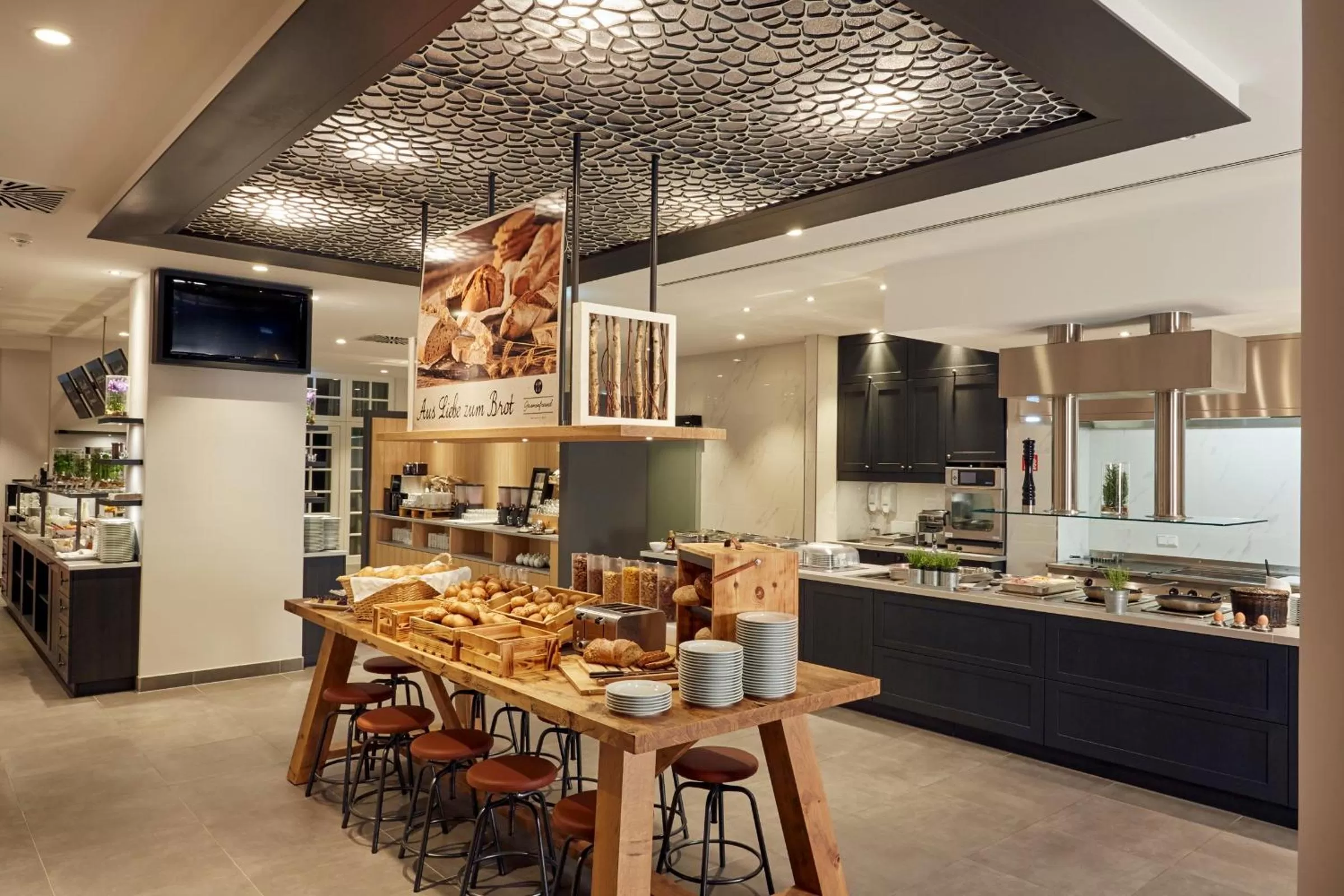 Buffet breakfast in H4 Hotel Leipzig