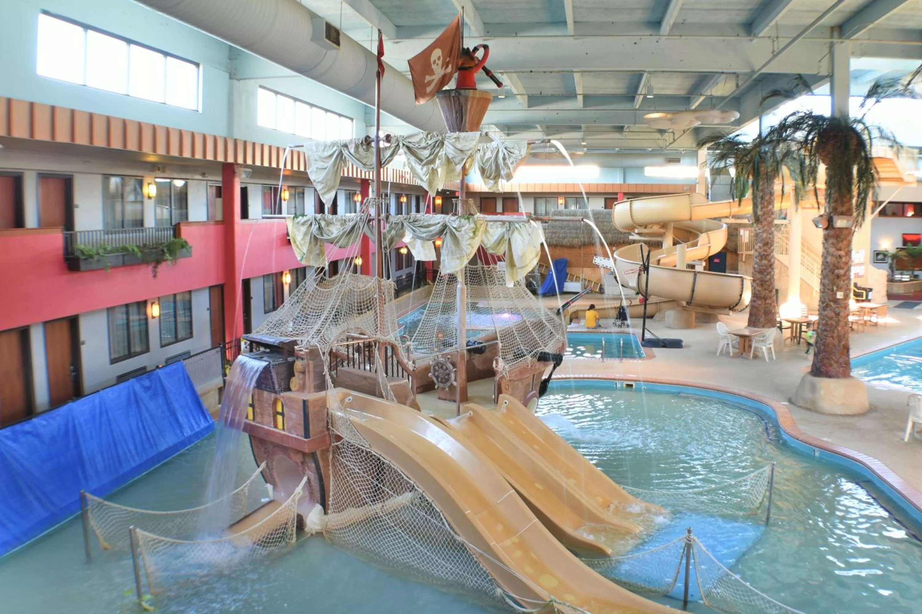 Aqua park in Ramada by Wyndham Sioux Falls Airport - Waterpark Resort & Event Center