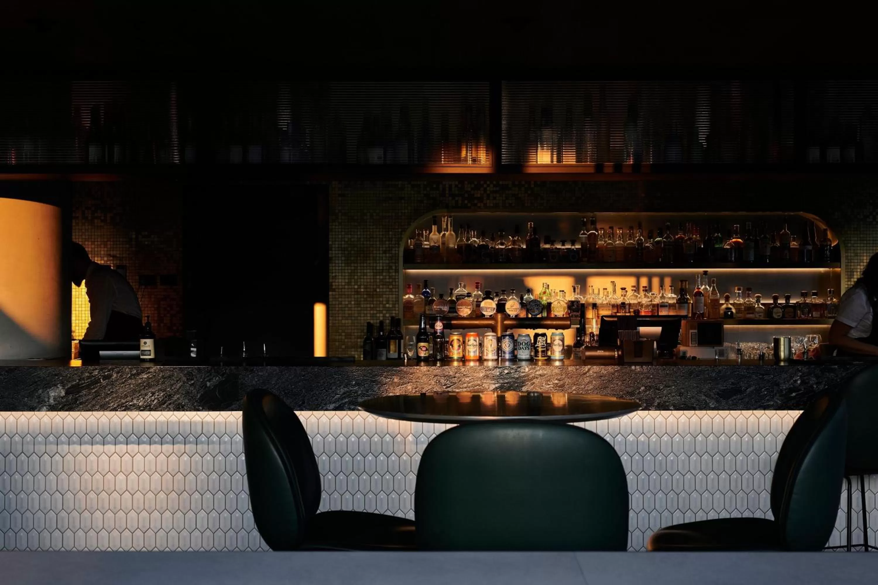 Lounge or bar in Midnight Hotel, Autograph Collection