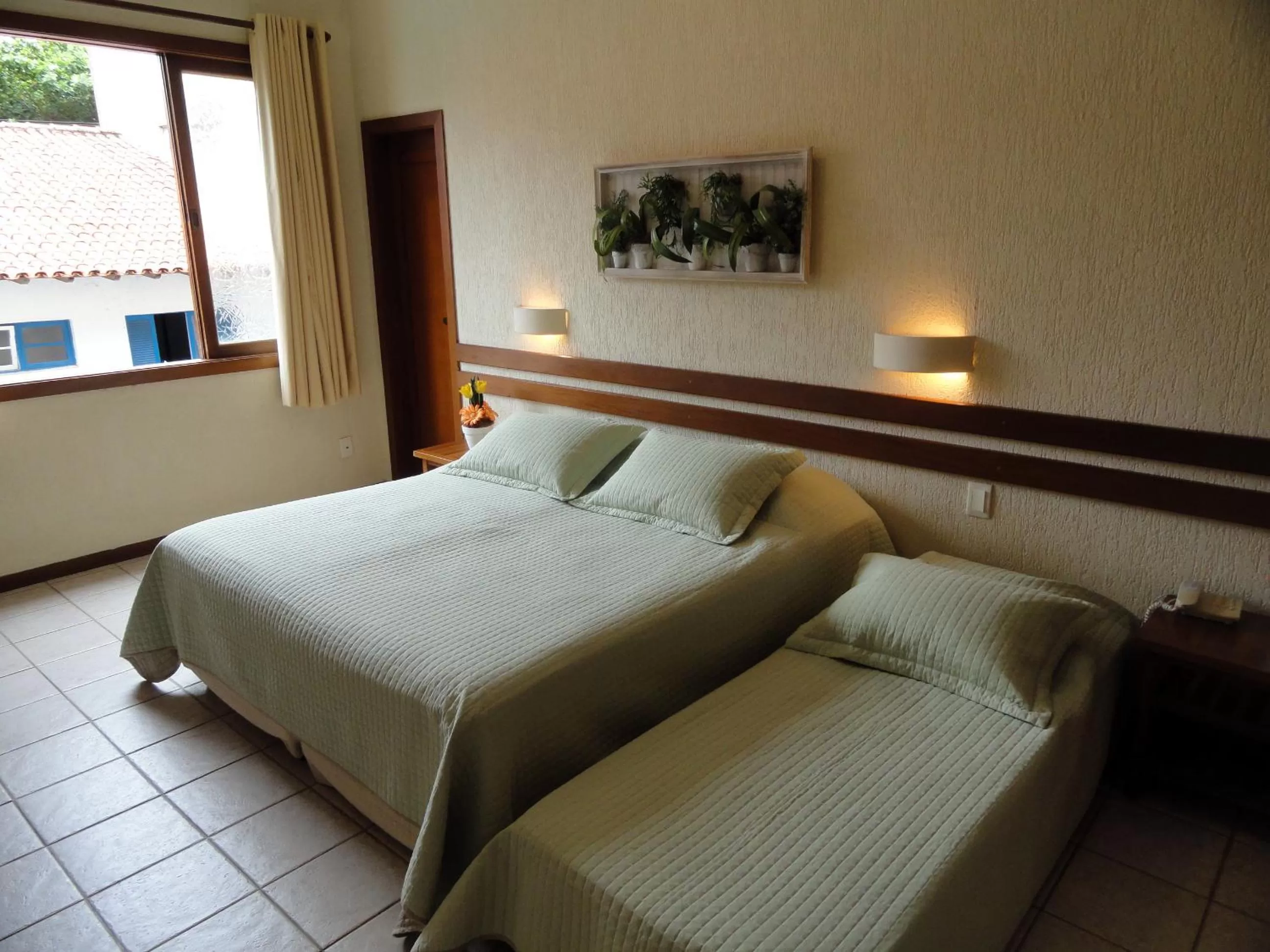 Photo of the whole room, Bed in Village du Soleil