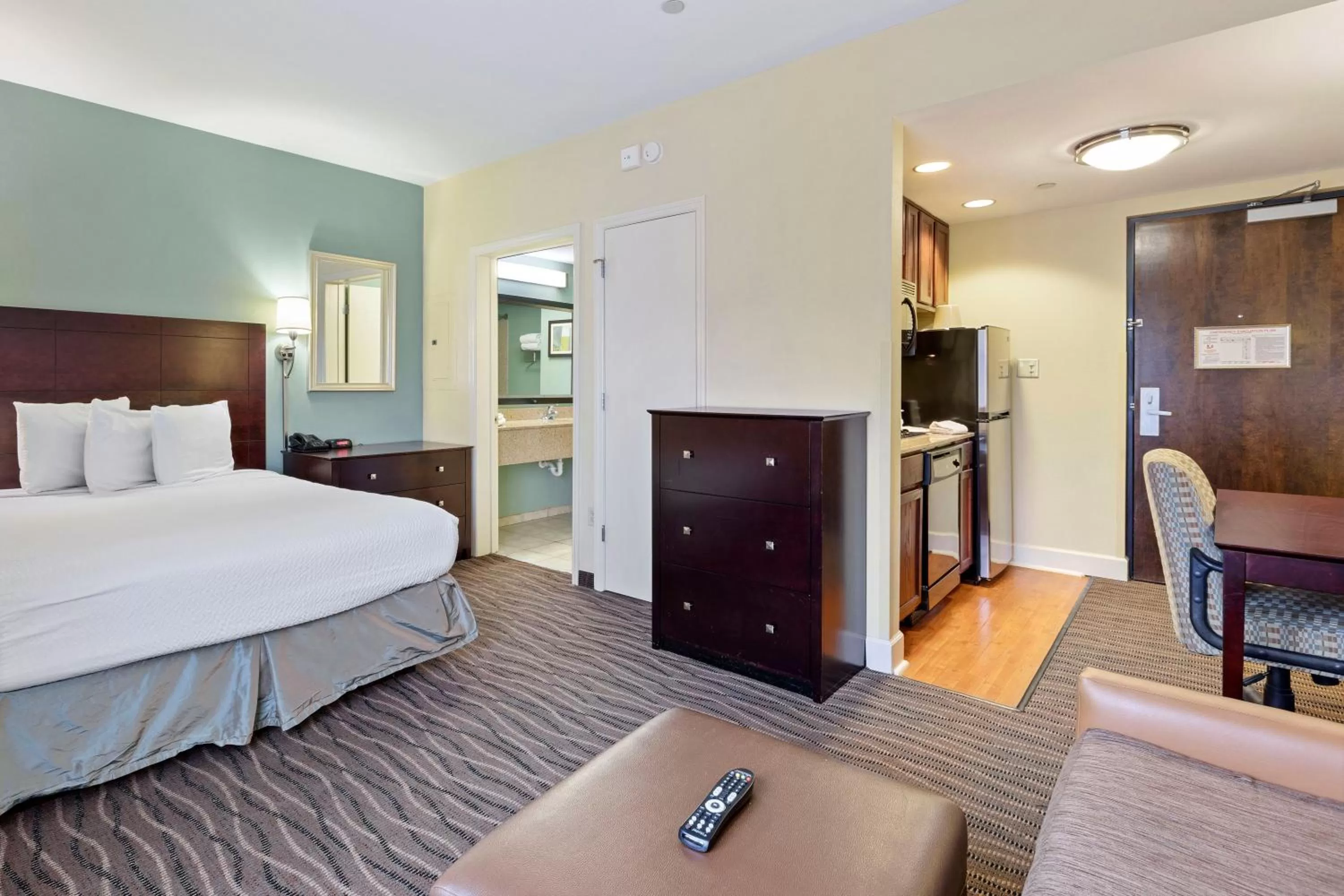 Bed in Extended Stay America Premier Suites - Lakeland - I-4