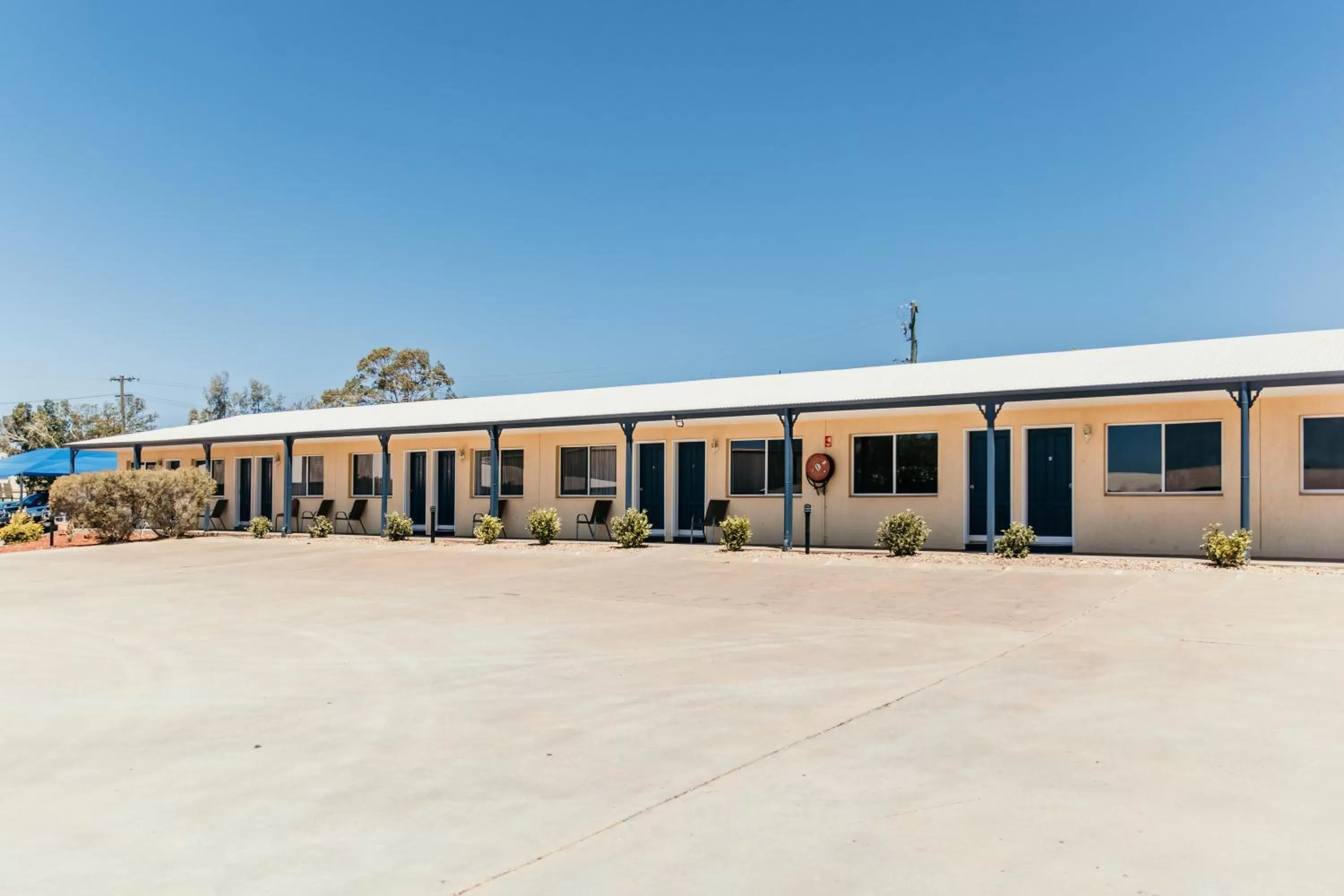 Property building in Outback Motel Mt Isa