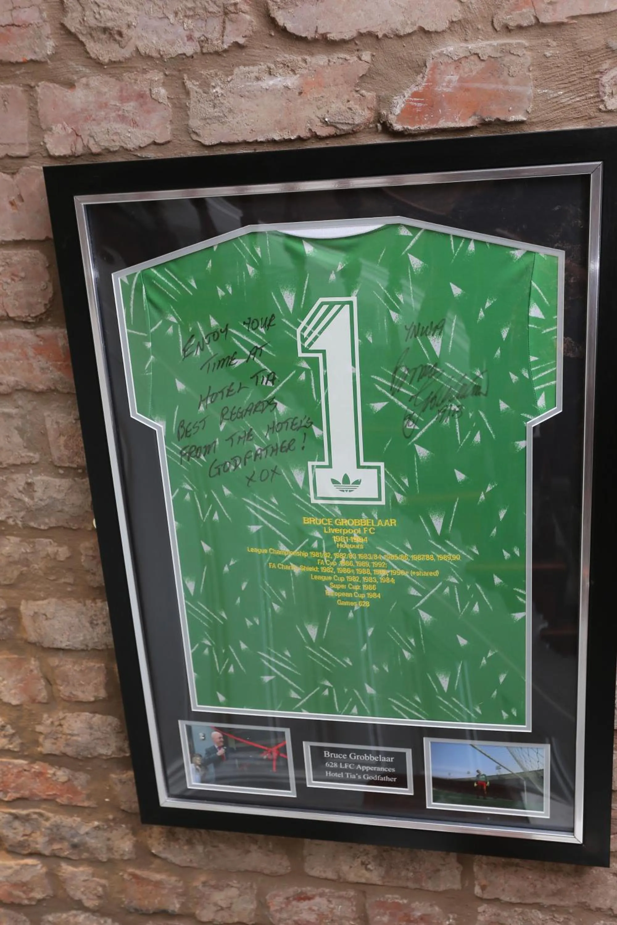 Property building in Hotel Tia