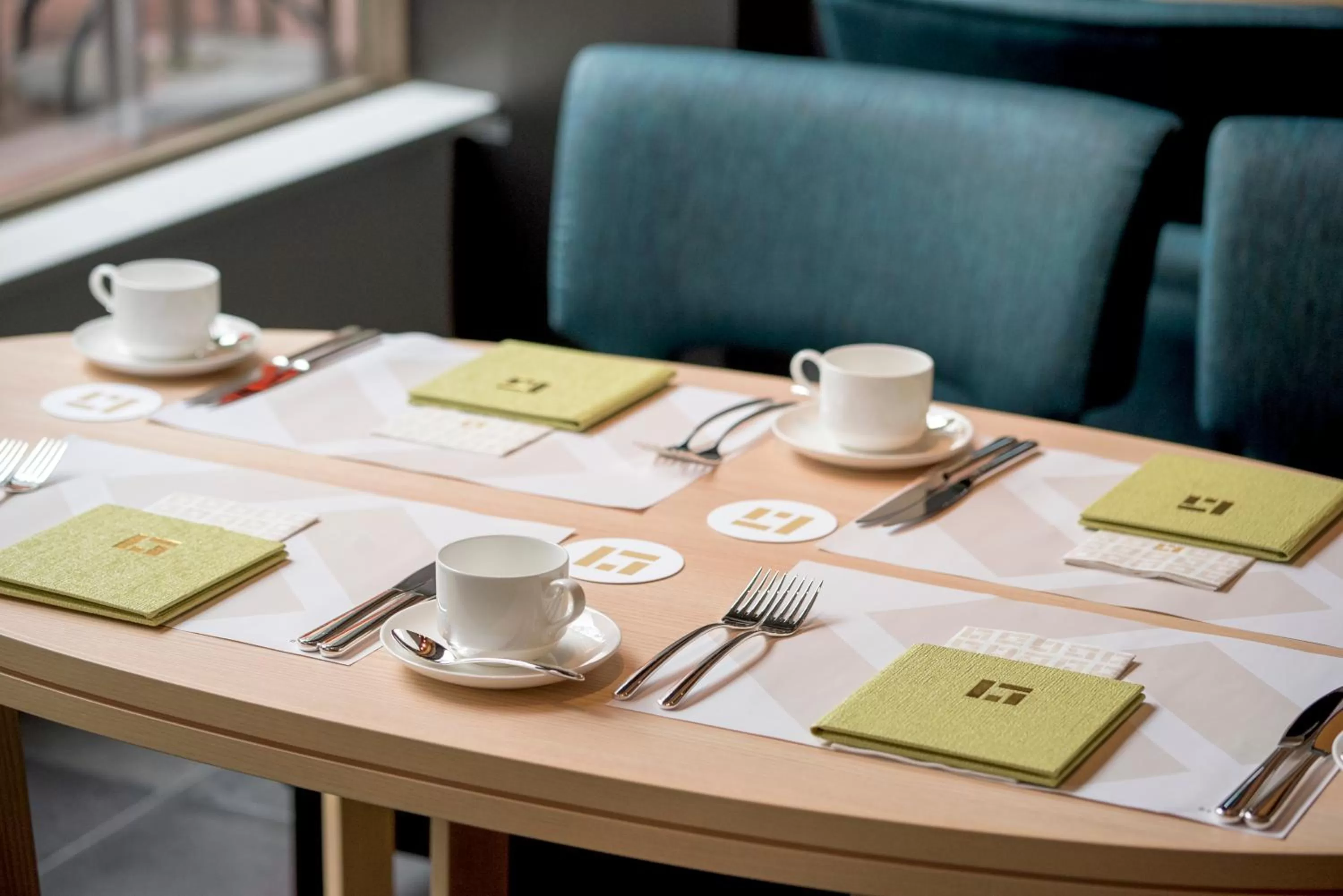 Restaurant/places to eat in Hotel Metropolitan Edmont Tokyo