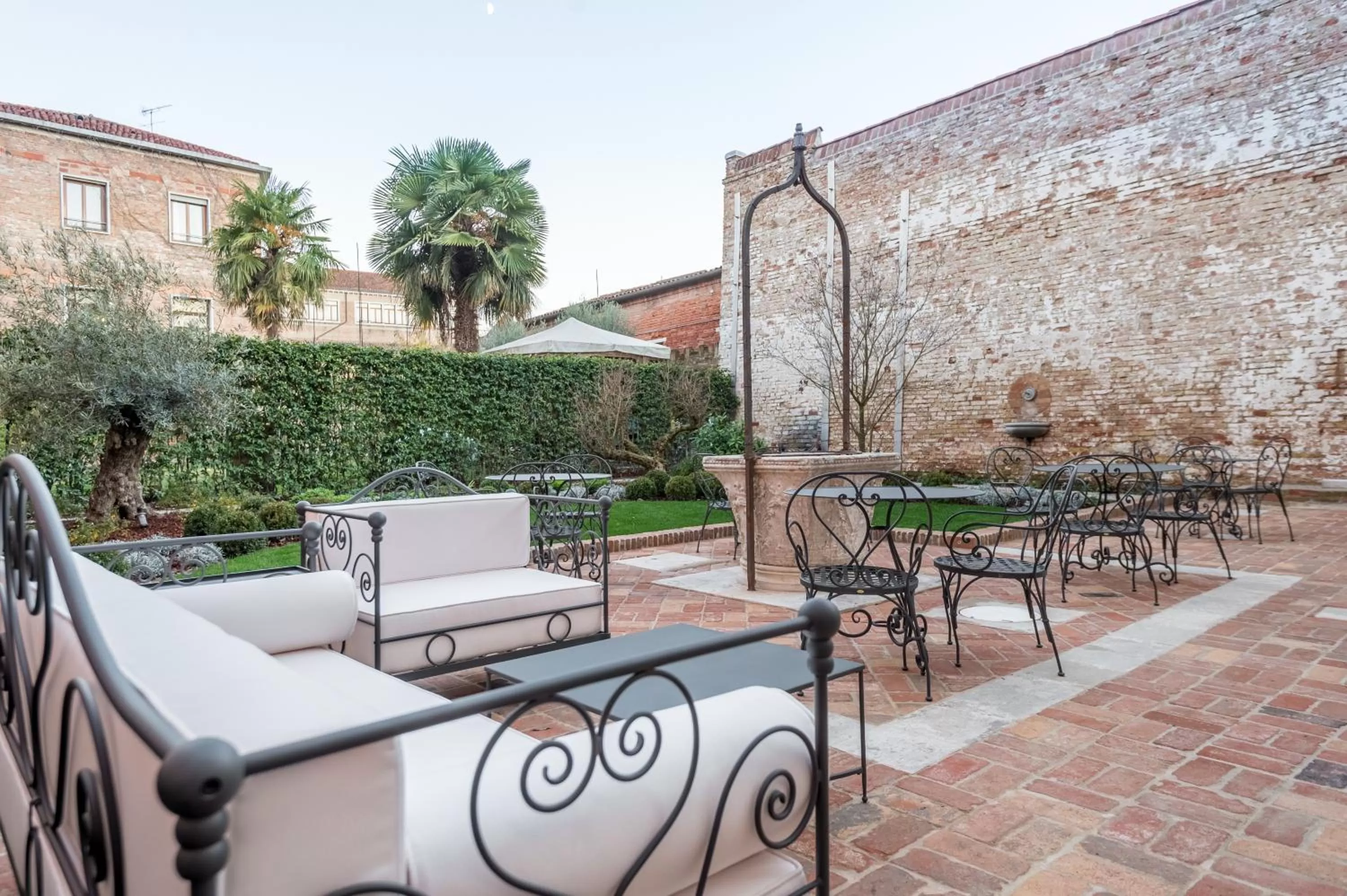 Garden in Hotel Nani Mocenigo Palace