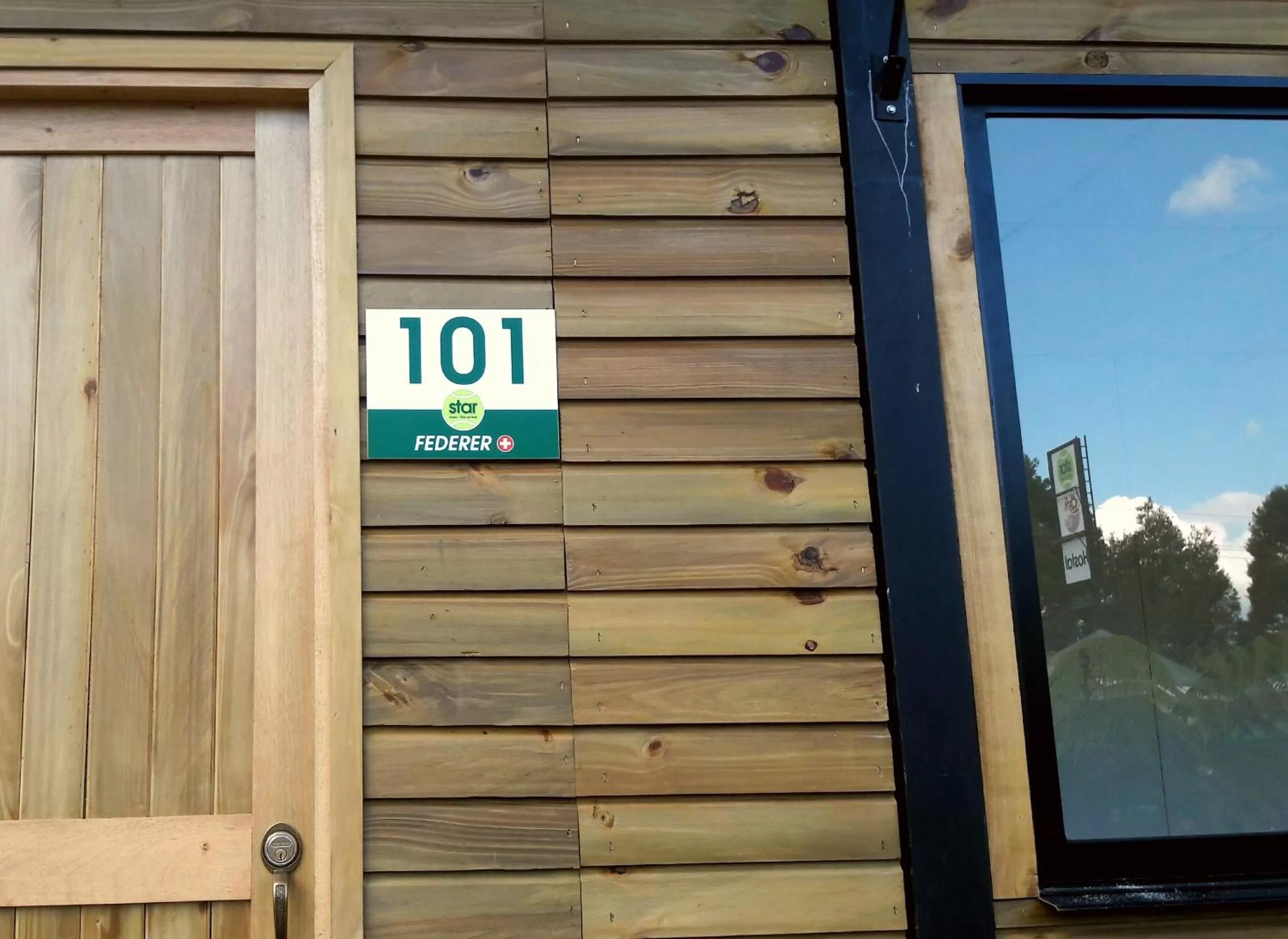 Decorative detail in ALTO LODGING Centro de Entrenamiento Deportivo y Negocios, a 2 pasos del Aeropuerto JMC, Transporte Incluido