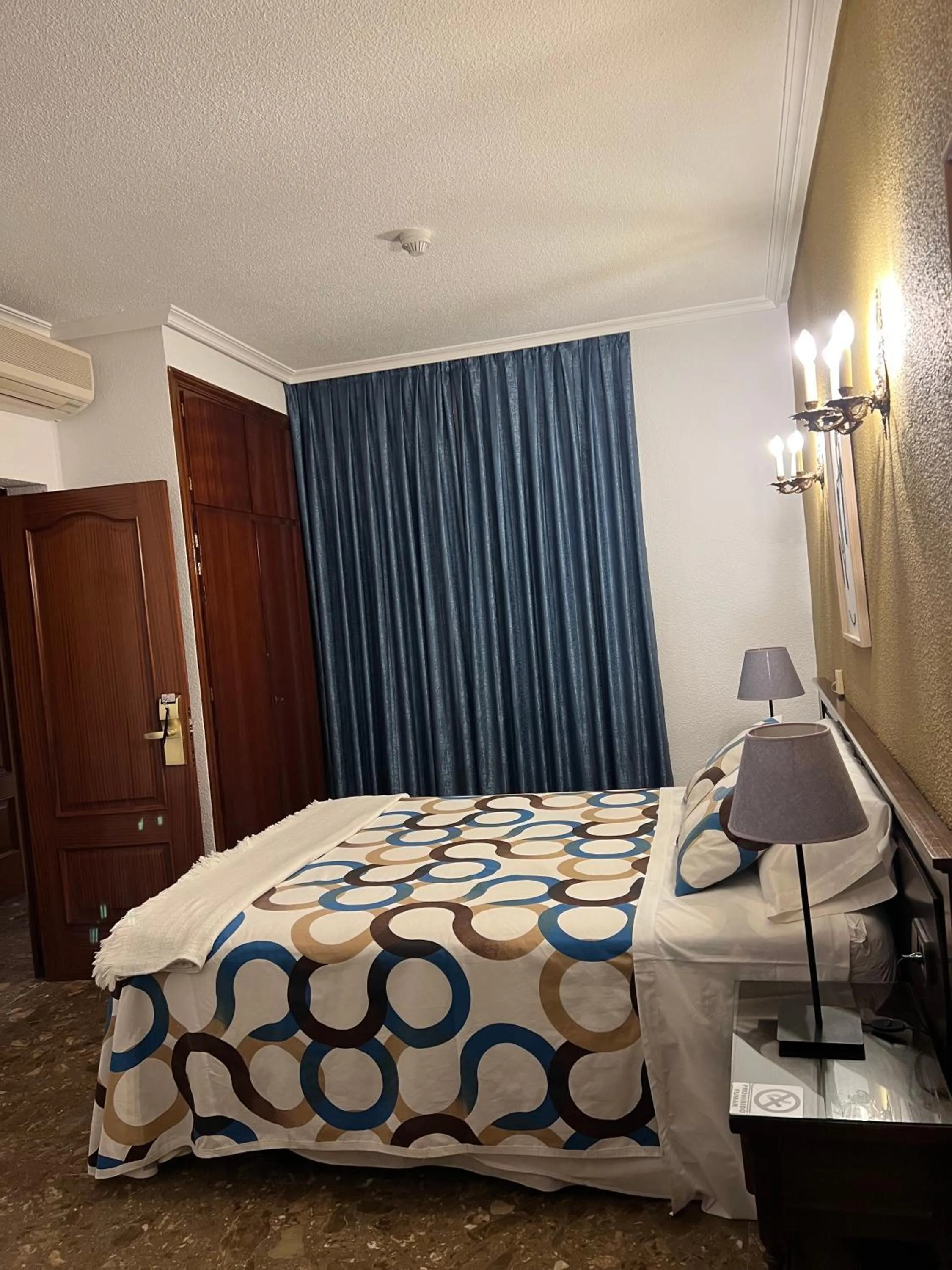 Photo of the whole room, Bed in Hostal Sonsoles Madrid-Centro