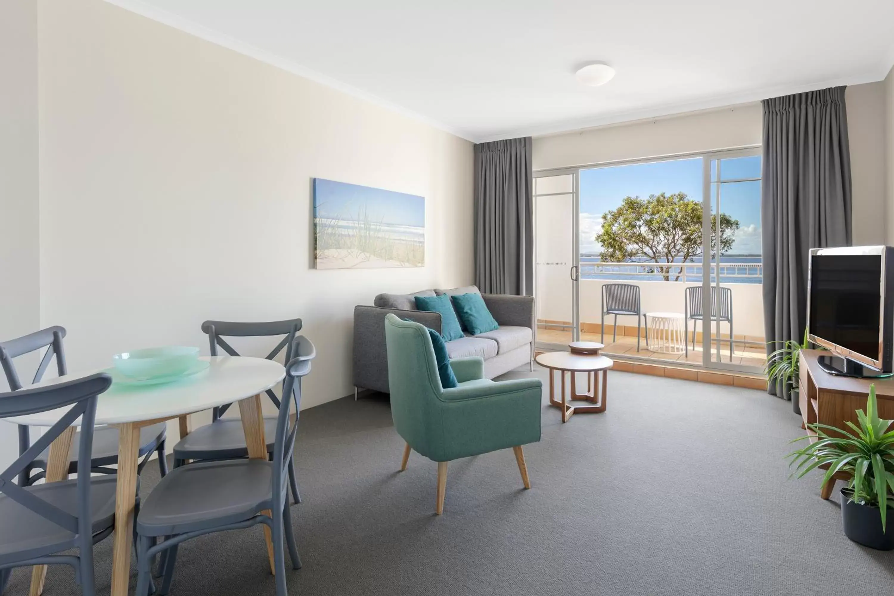 Deluxe One Bedroom Spa with Water View in Ramada Resort by Wyndham Shoal Bay Deluxe One Bedroom Spa with Water View in Ramada Resort by Wyndham Shoal Bay