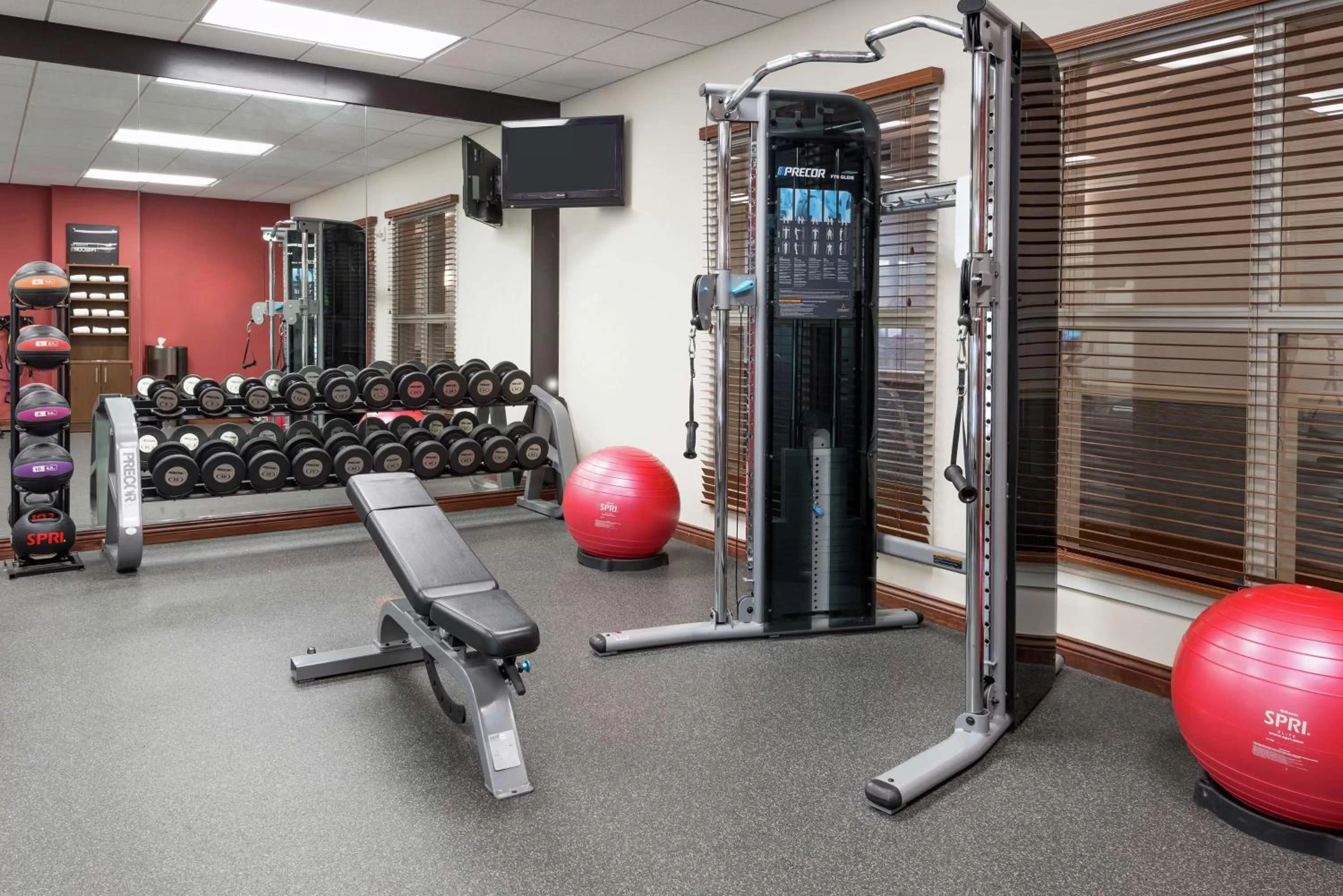 Fitness centre/facilities in Homewood Suites by Hilton Cleveland-Beachwood