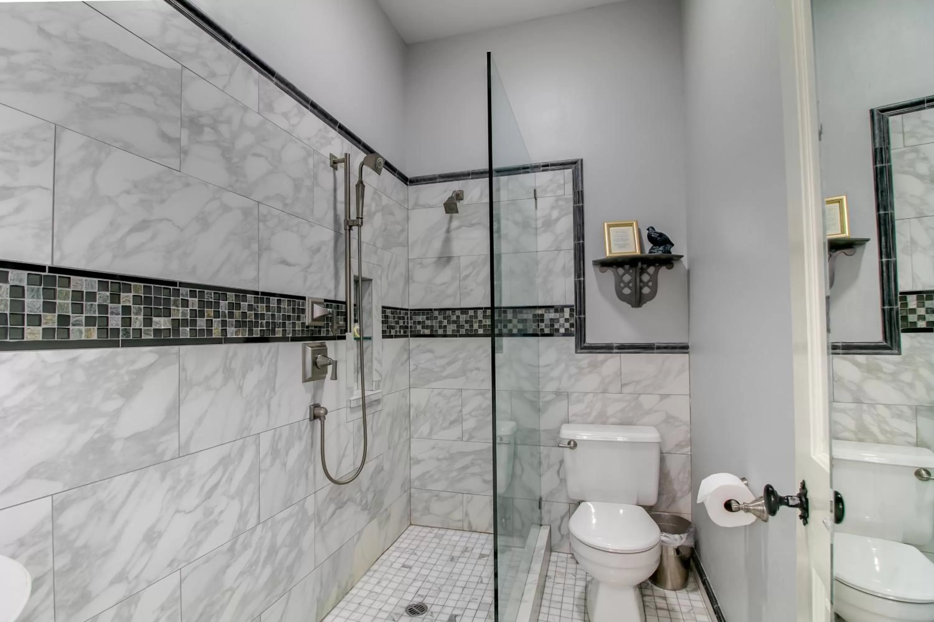 Bathroom in Winchester Inn