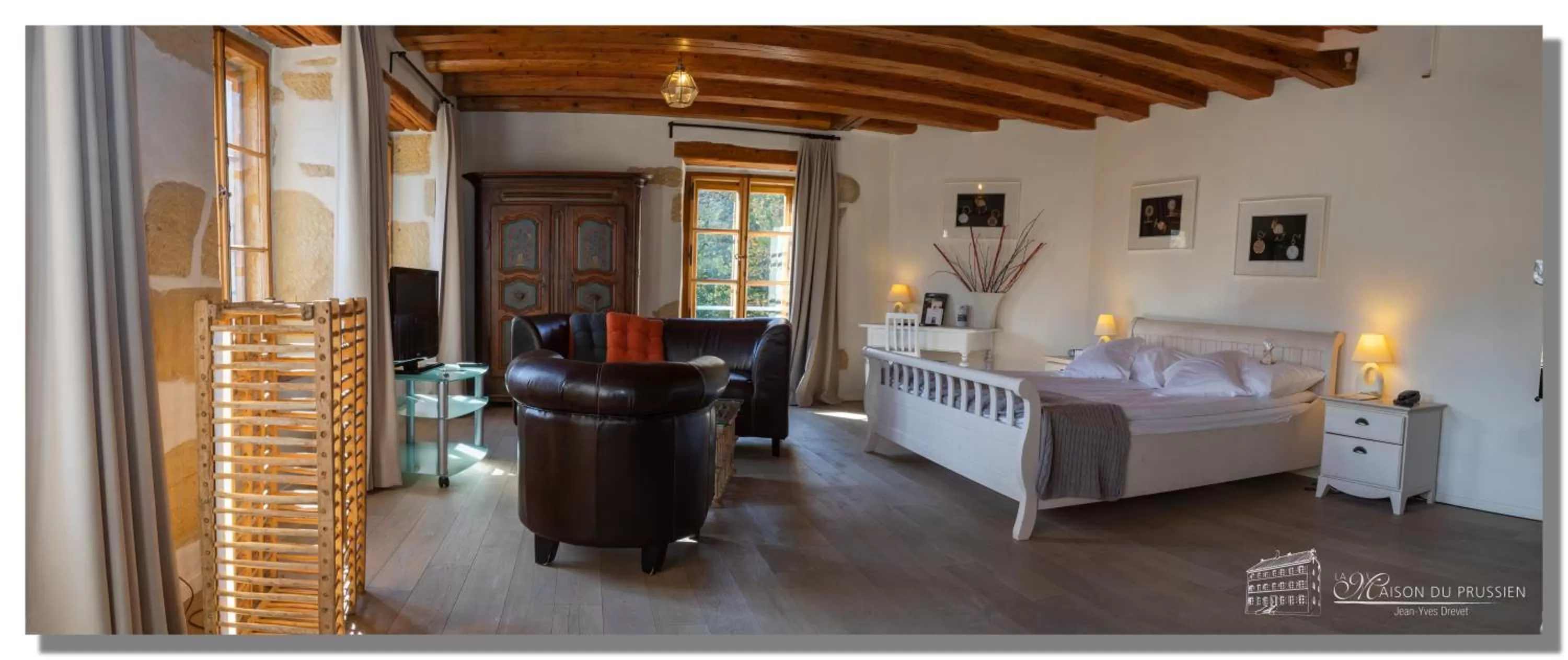 Photo of the whole room in Hôtel La Maison du Prussien