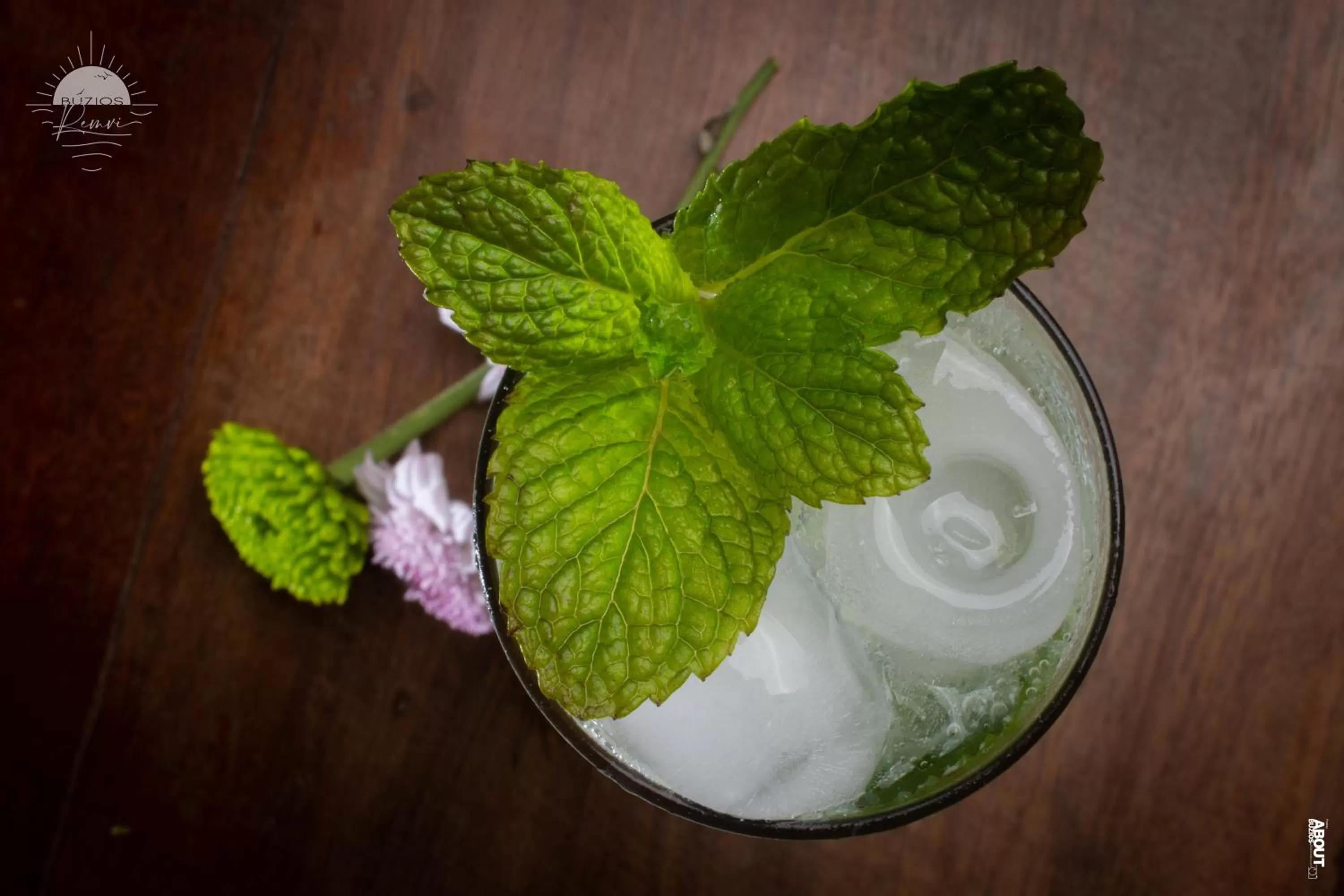 Food and drinks in Pousada Praia João Fernandes