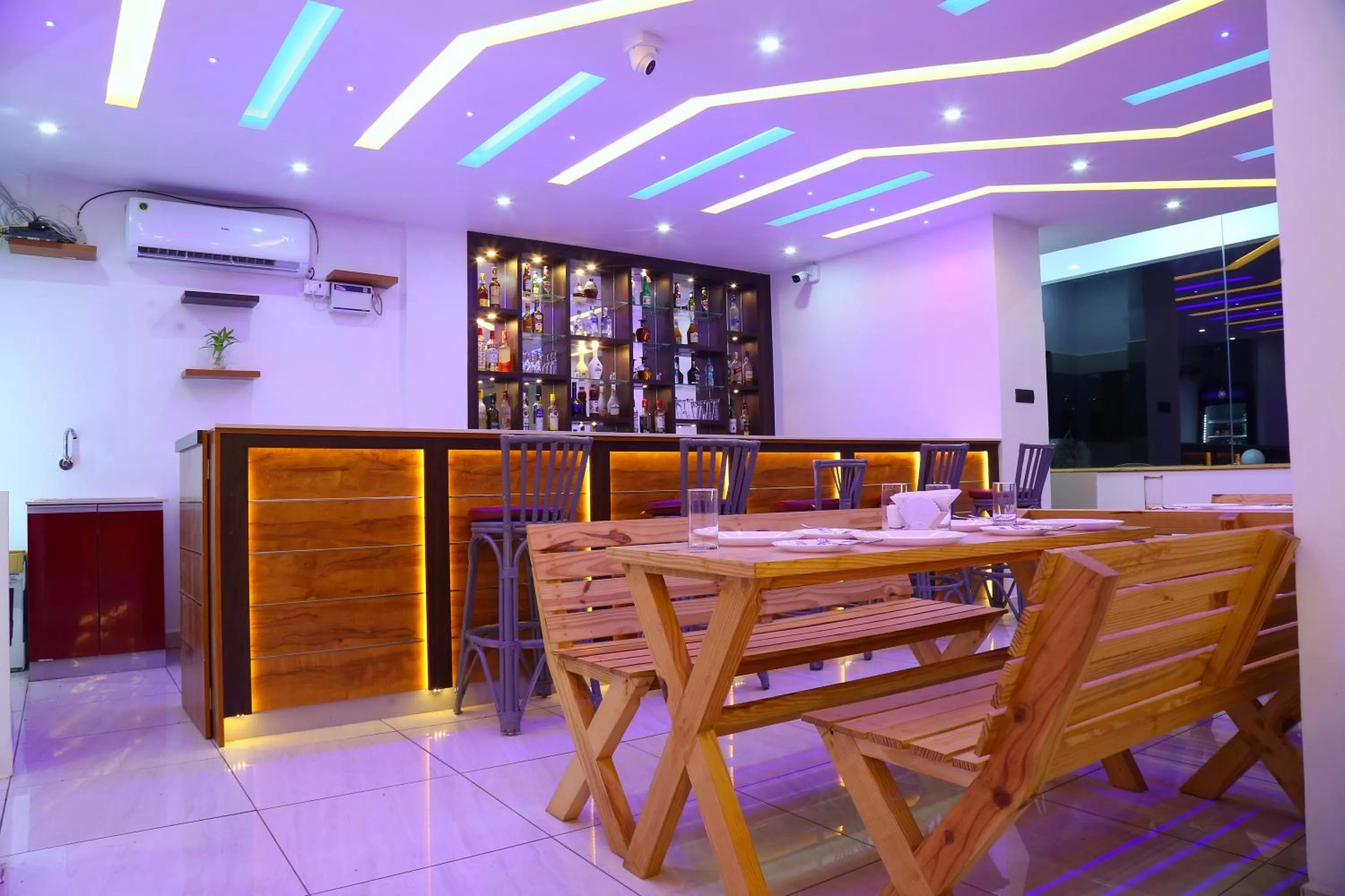 Lounge or bar, Restaurant/Places to Eat in M aples Jacks Place