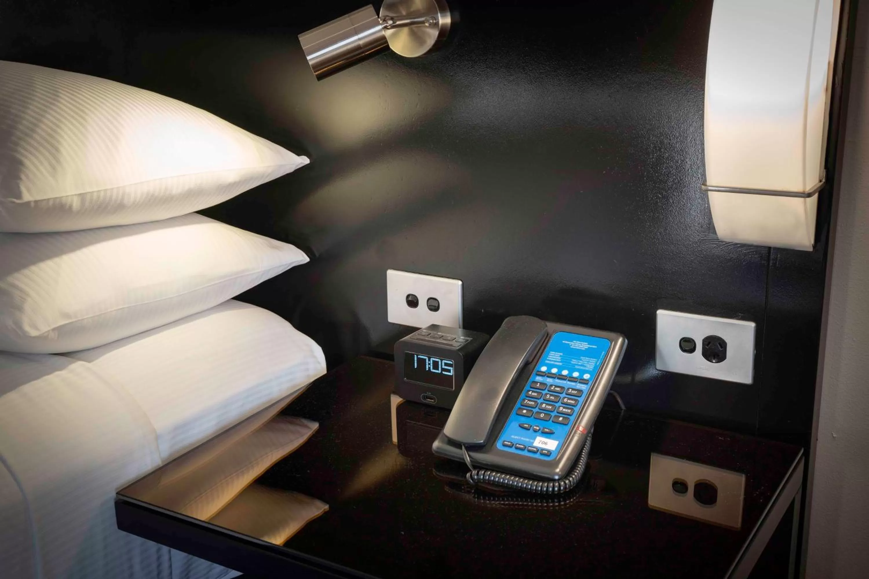 Bedroom, Bed in Hilton Cairns