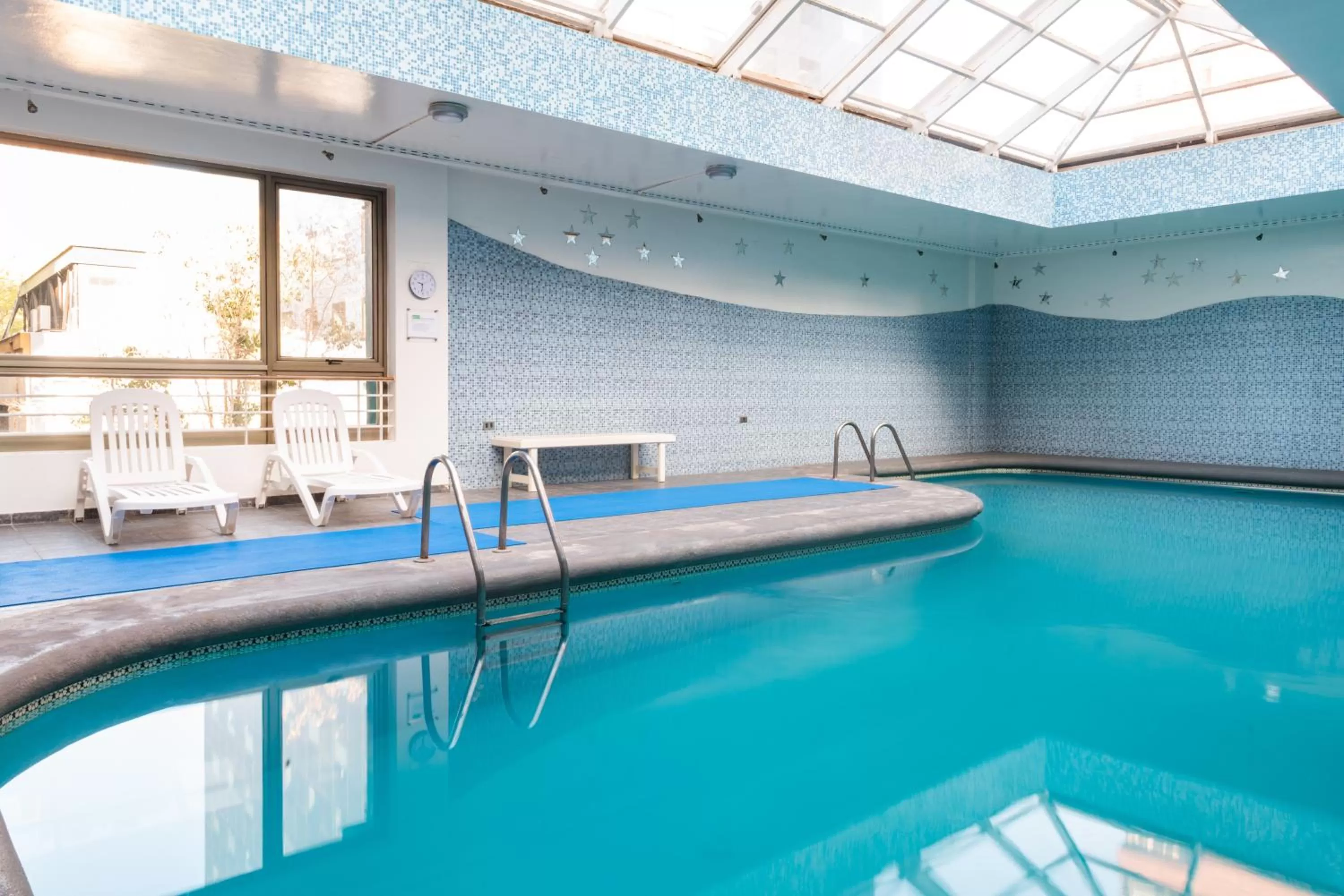 Swimming pool in MR Hotel Providencia (ex Hotel Neruda)