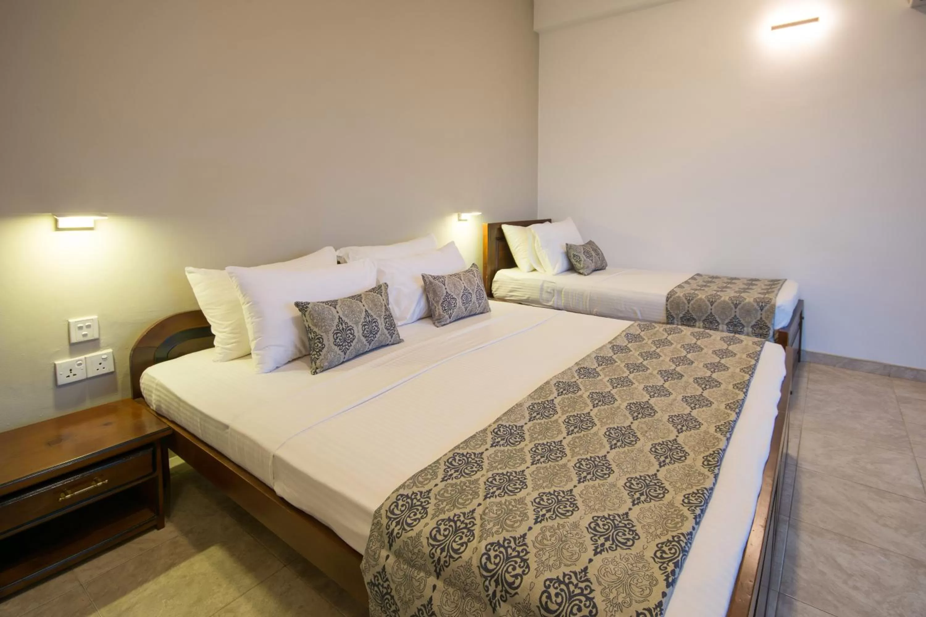 Bed in Ceyloni Panorama Resort