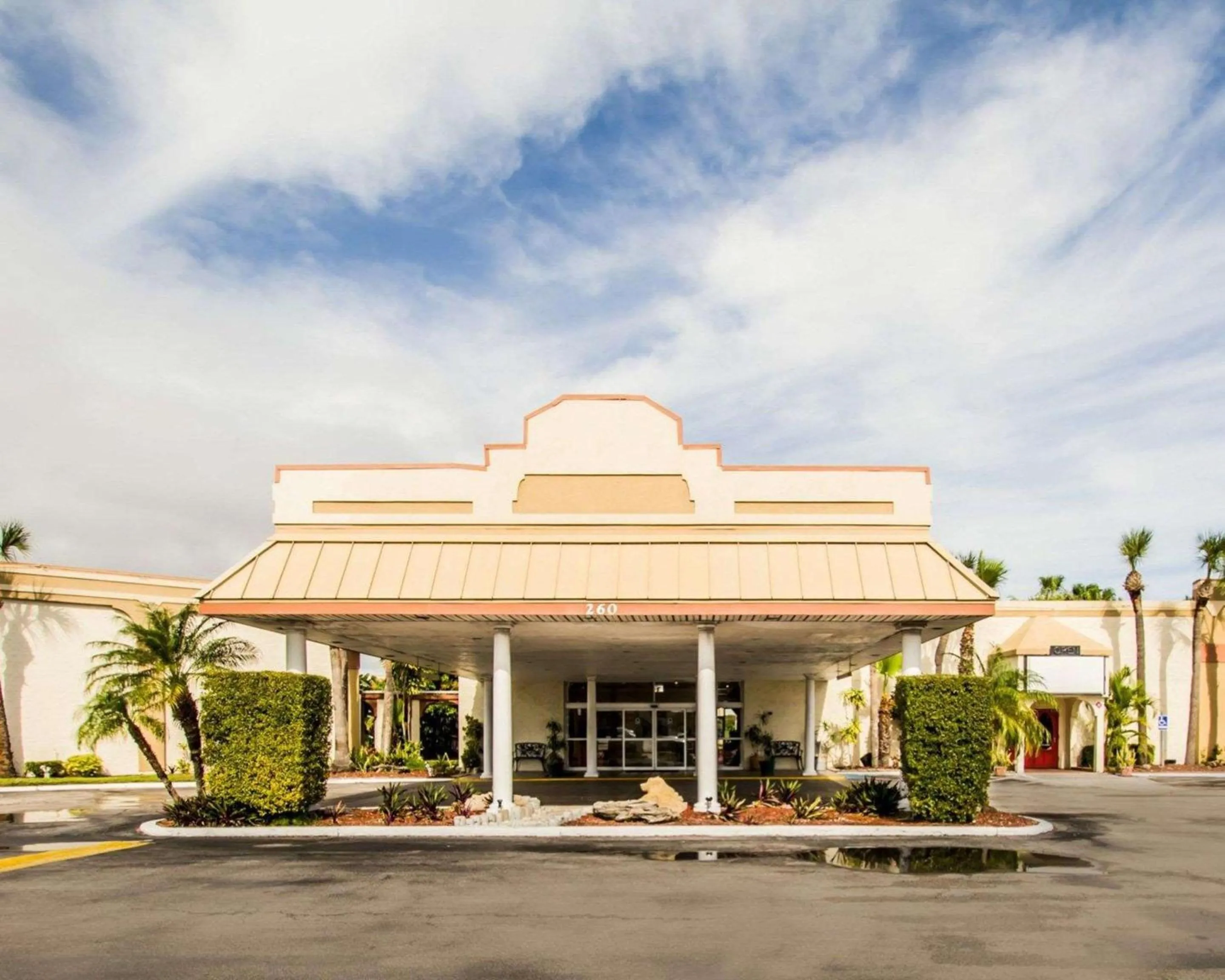Property Building in Econo Lodge Port Canaveral Area
