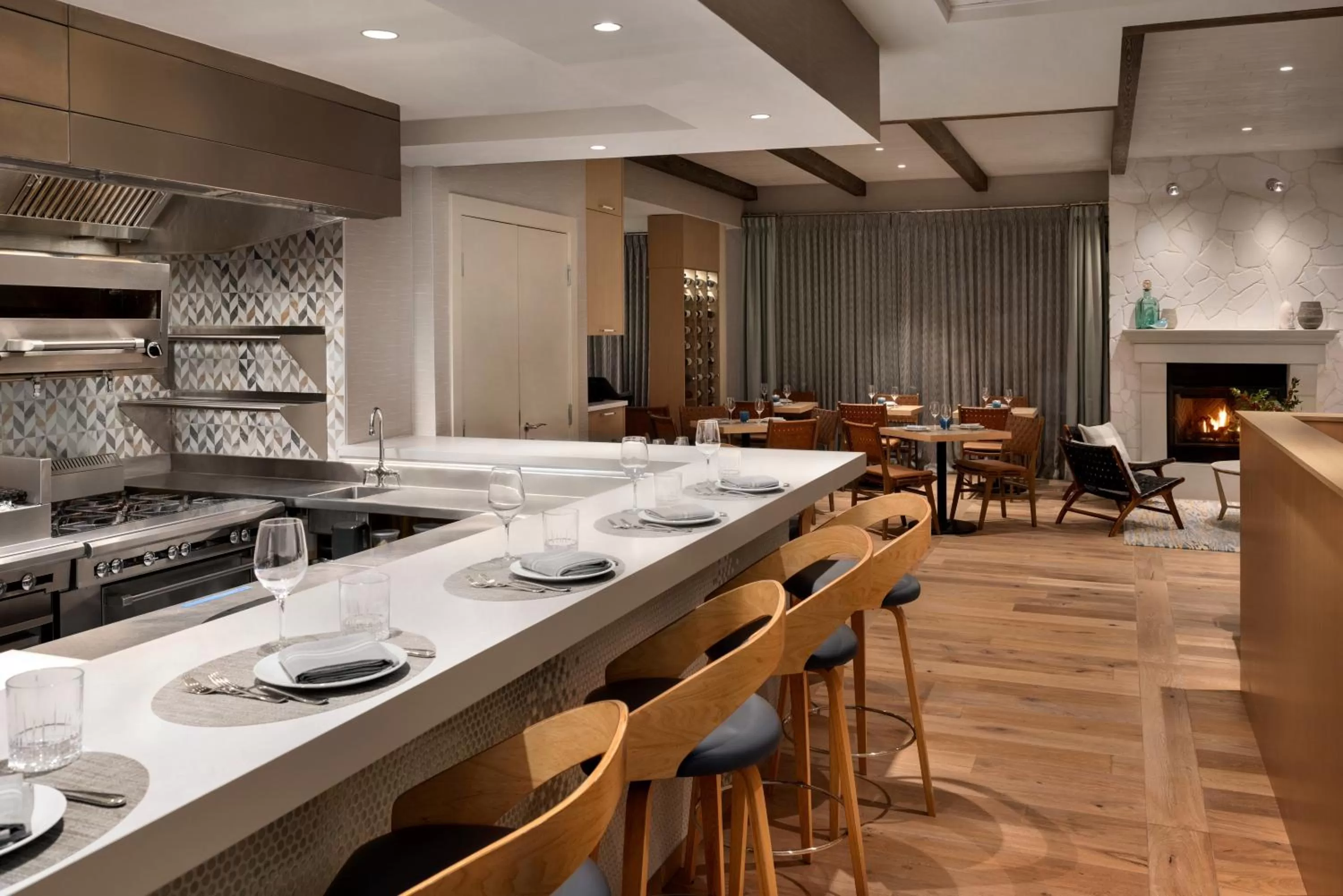 Lounge or bar in Seaside Hotel North Vancouver