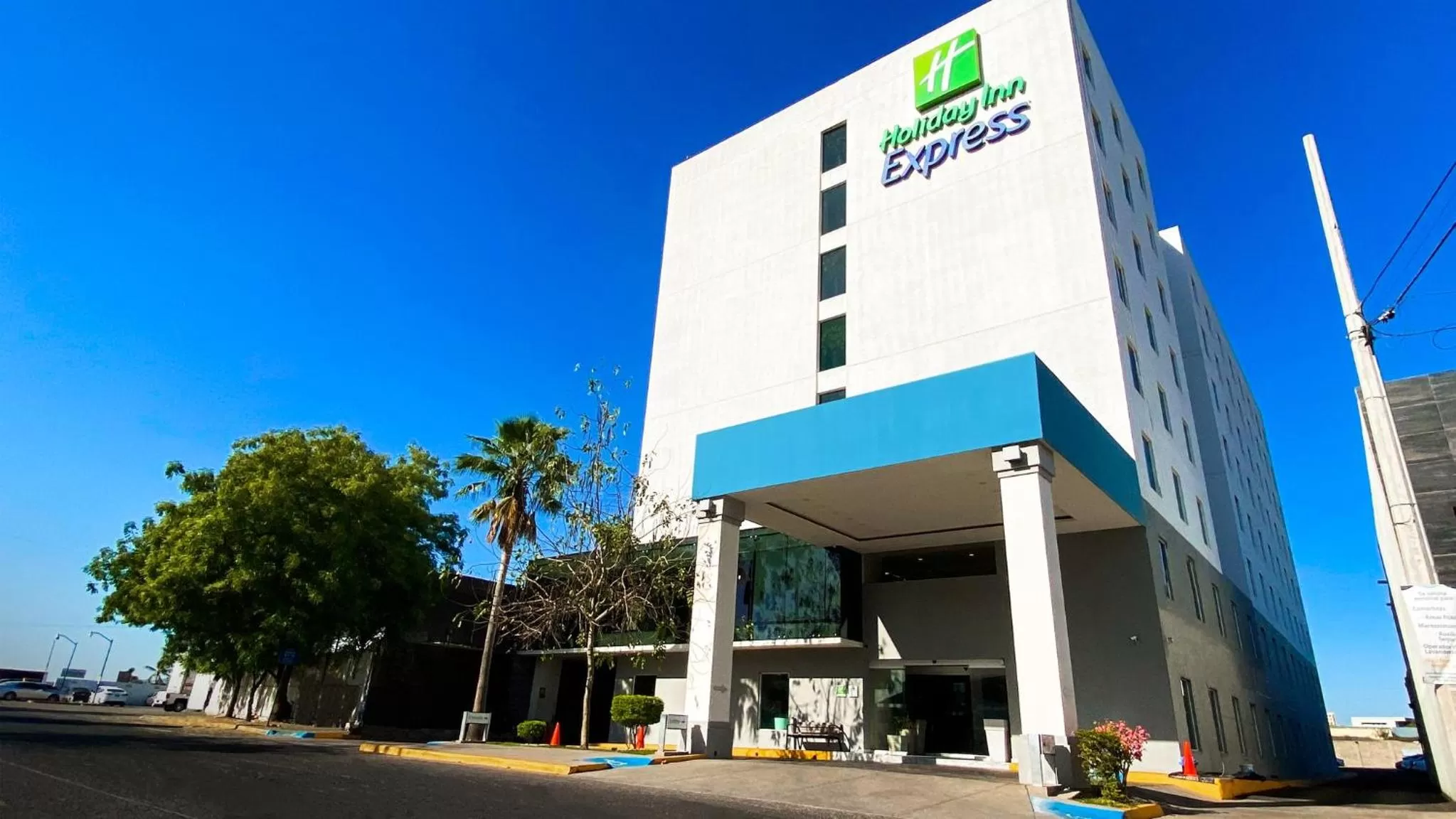 Property building in Holiday Inn Express Culiacan by IHG