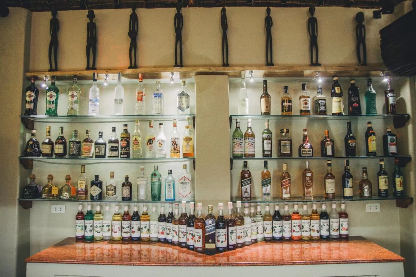 Alcoholic drinks in Hibiscus Garden Resort