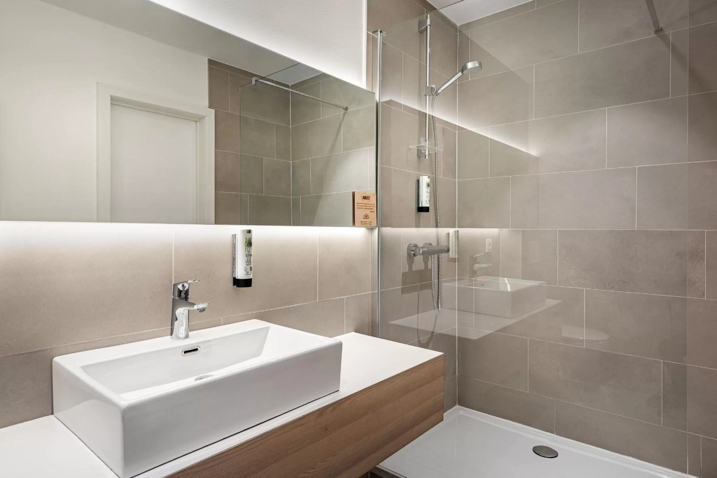 Bathroom in Hotel Augustyn Brugge