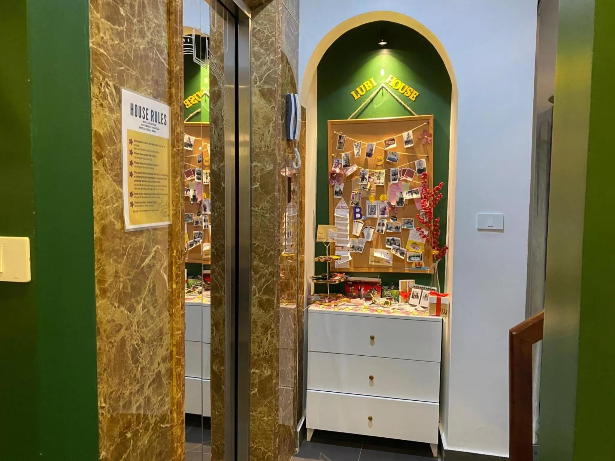 elevator in Lubi House Homestay