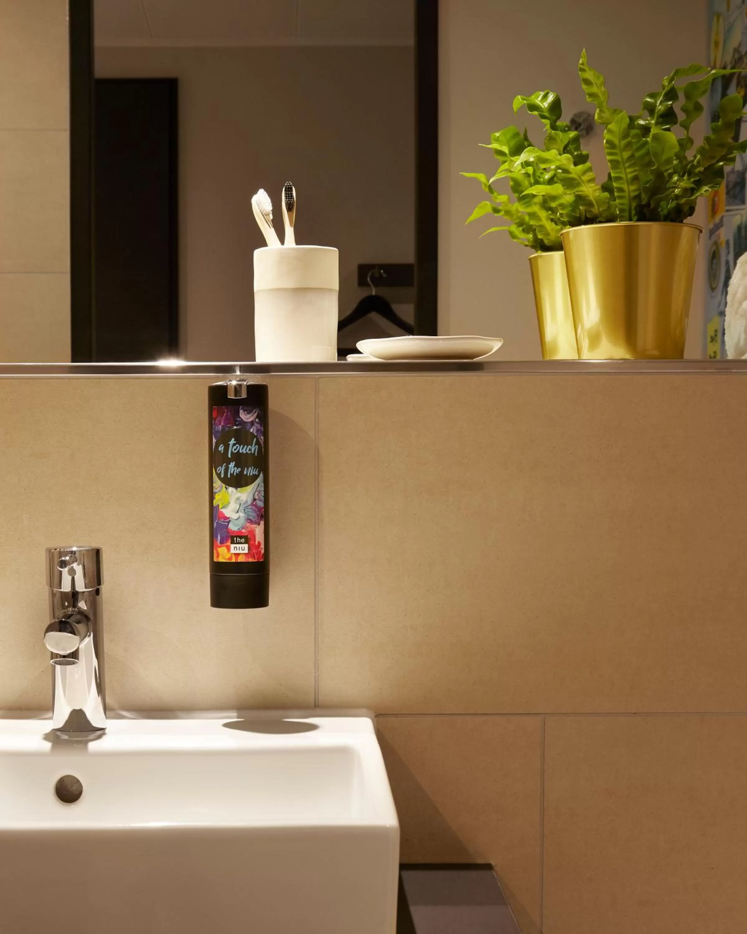 Bathroom in Holiday Inn - the niu, Air Frankfurt Messe by IHG