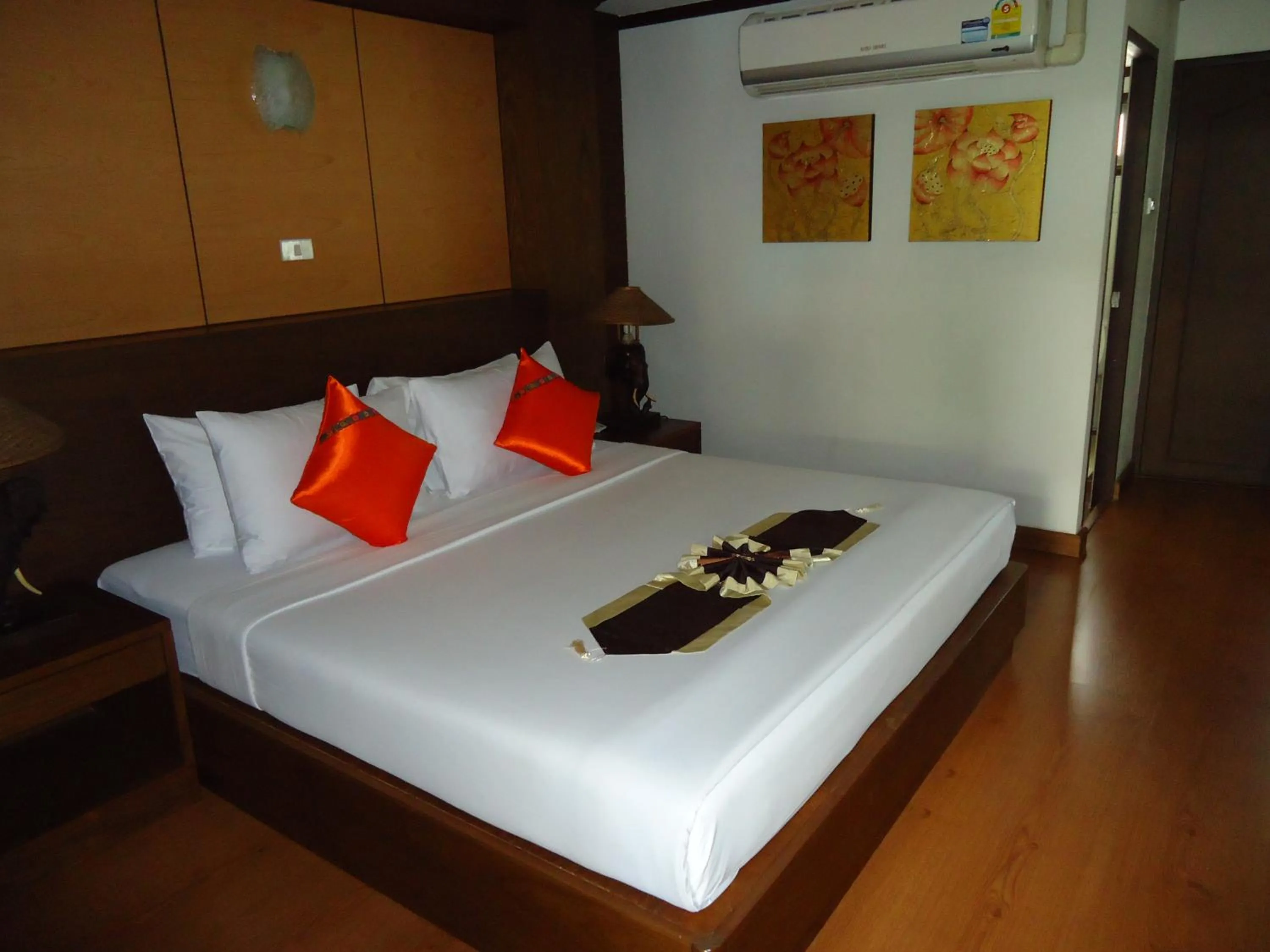 Bedroom, Bed in Top North Hotel