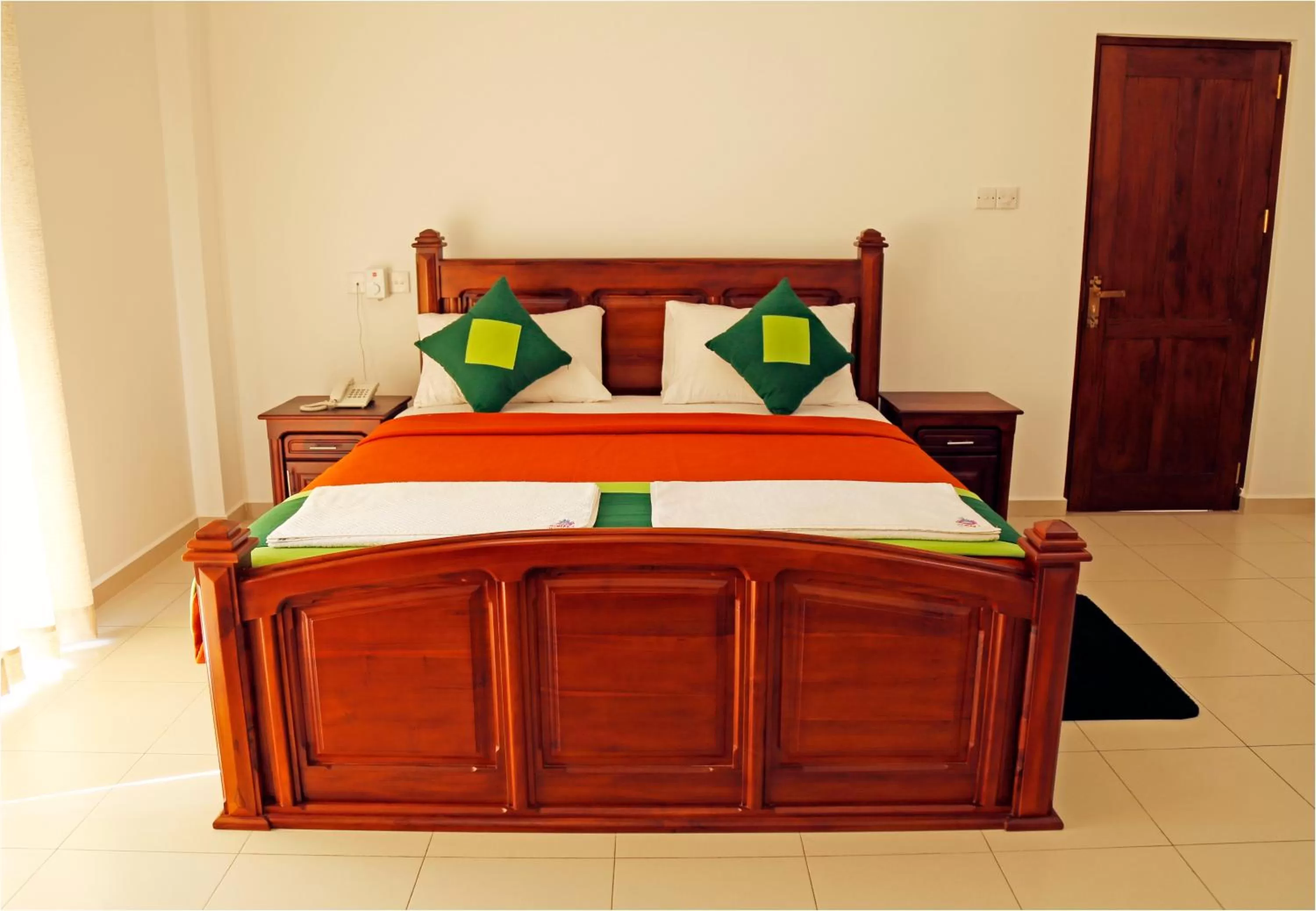 Bed in Ronaka Airport Transit Hotel