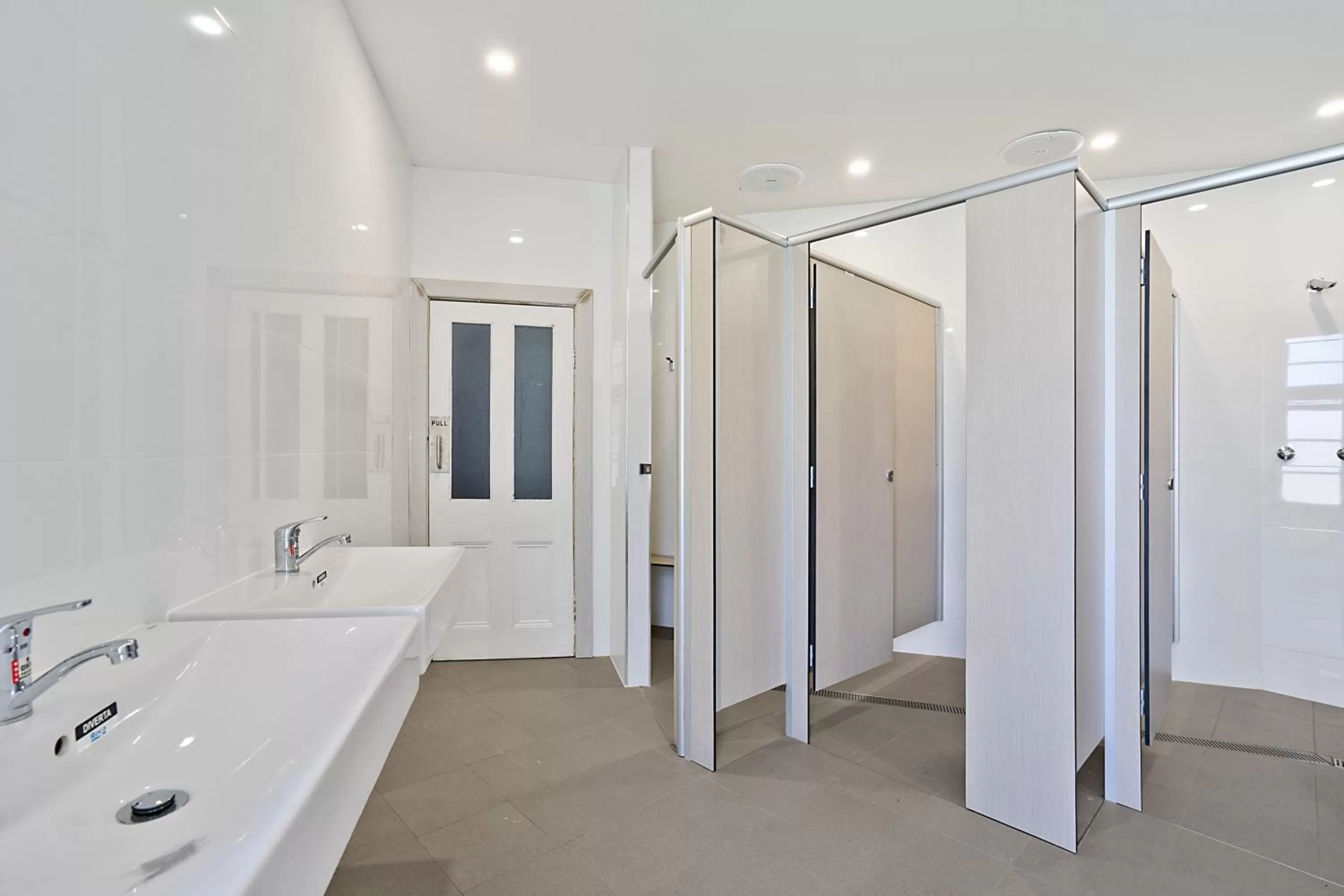 Bathroom in Imperial Hotel Singleton