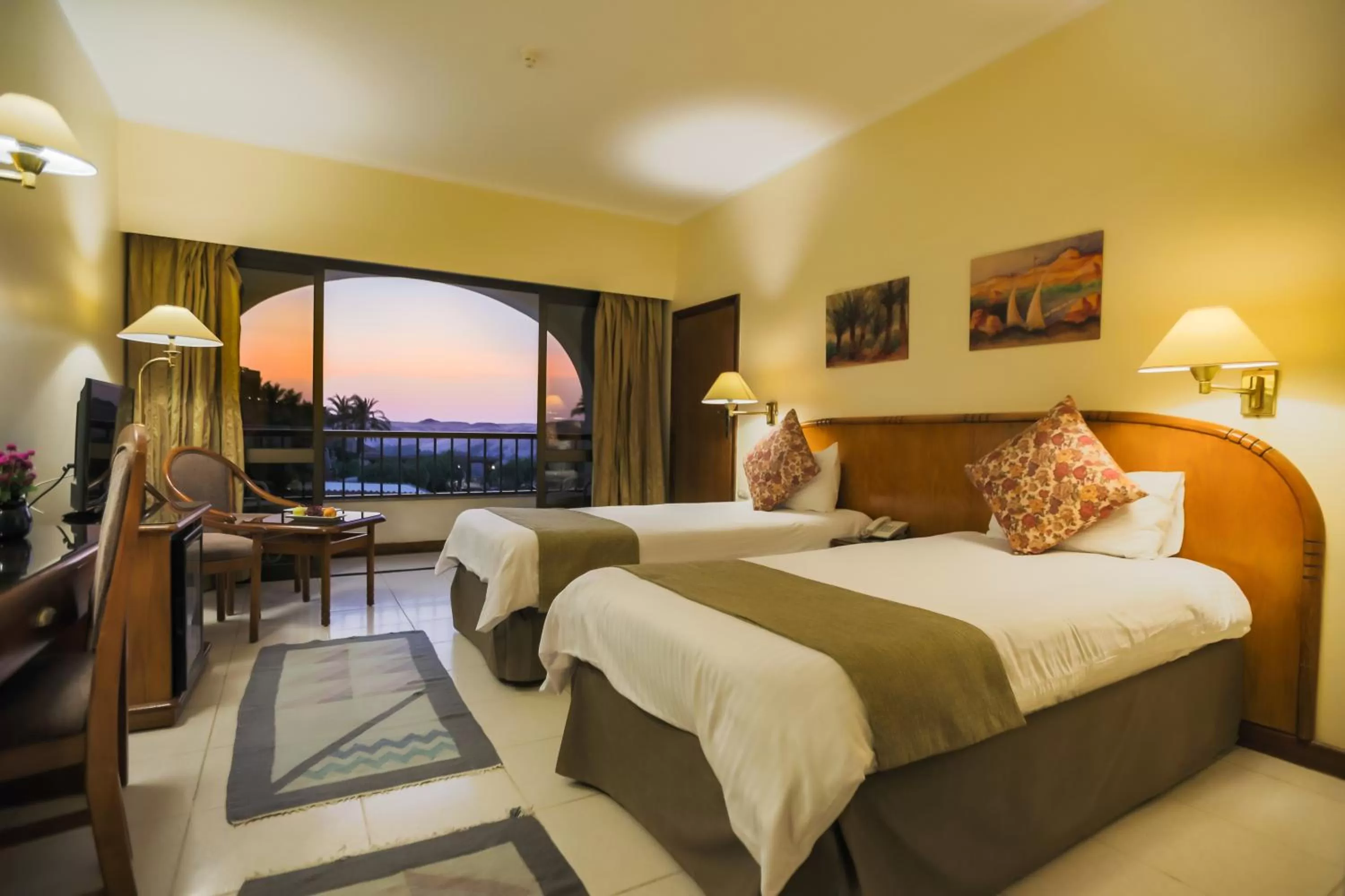 Sunset, Bed in Basma Hotel Aswan