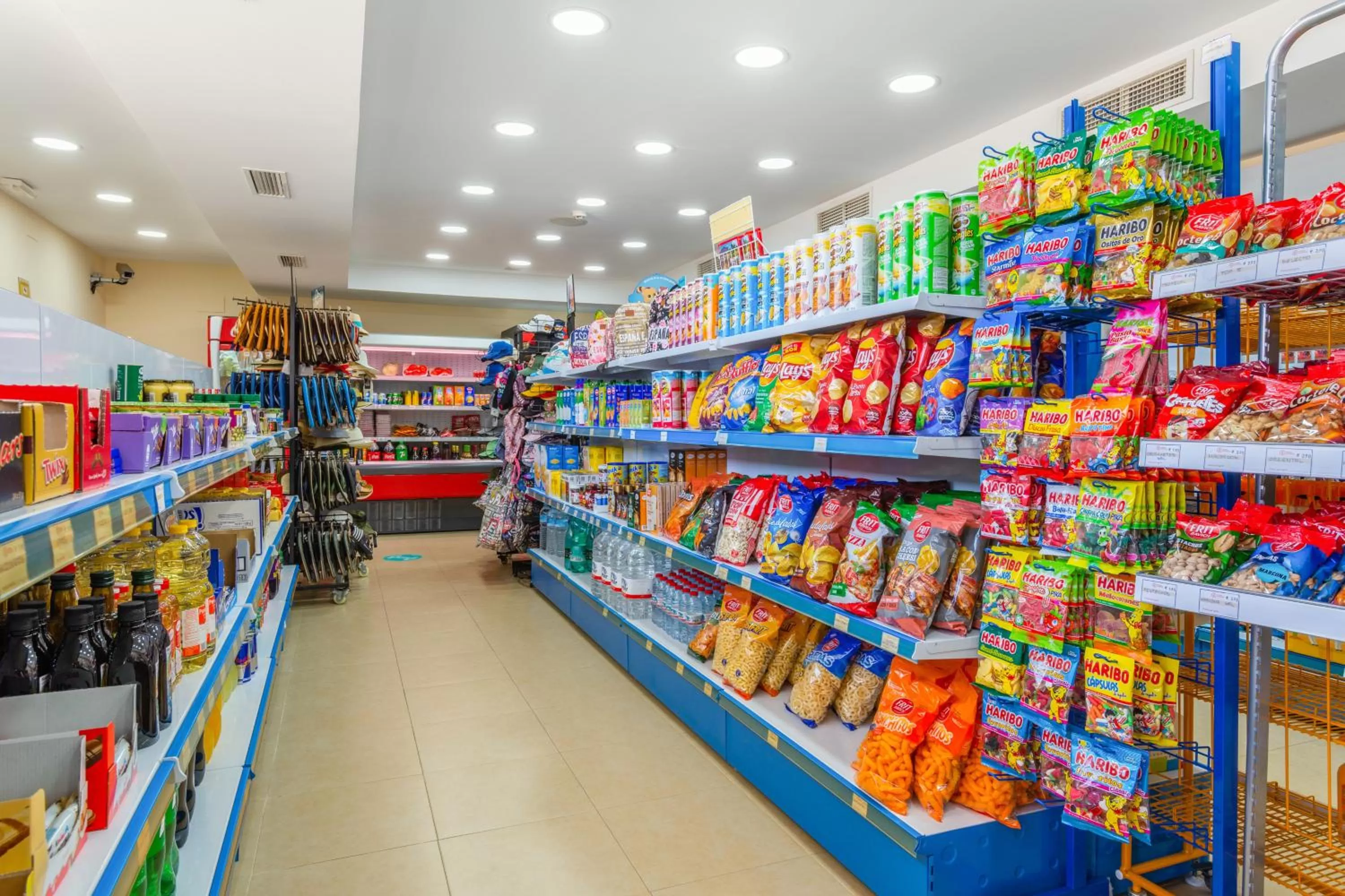 Supermarket/grocery shop in Pierre & Vacances Resort Terrazas Costa del Sol