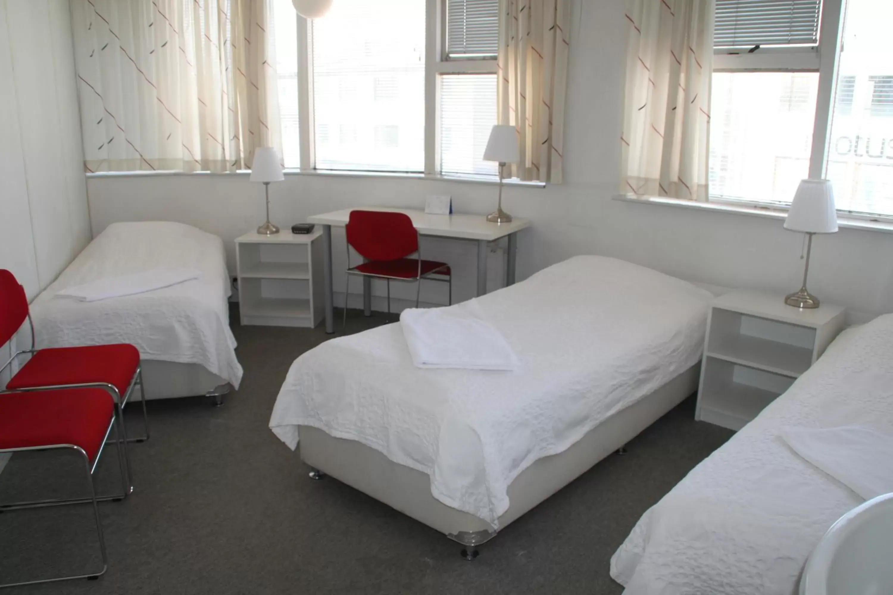 Triple Room with Shared Bathroom in 101 Guesthouse Hotel Triple Room with Shared Bathroom in 101 Guesthouse Hotel